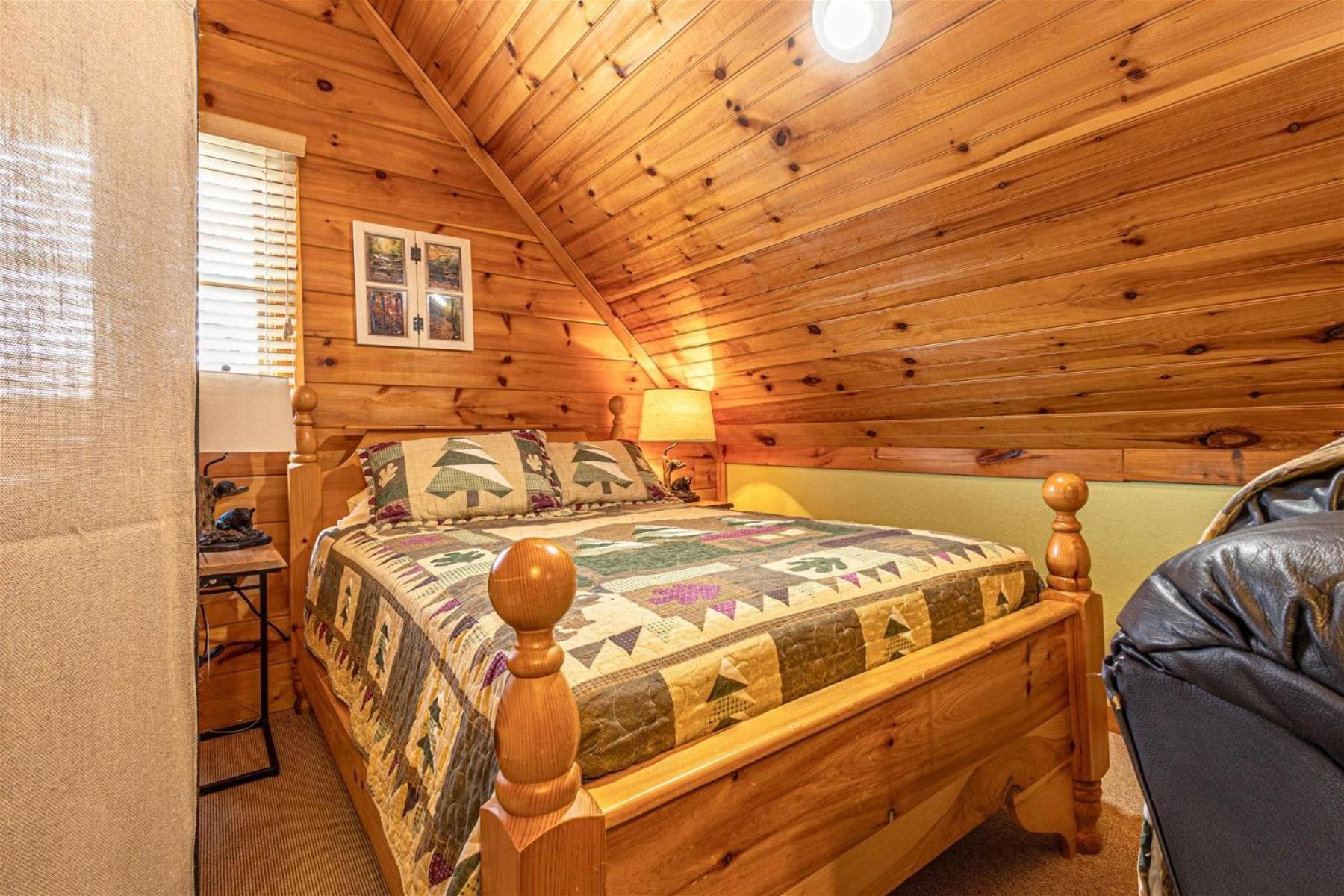 Dulce Mountain Cabin