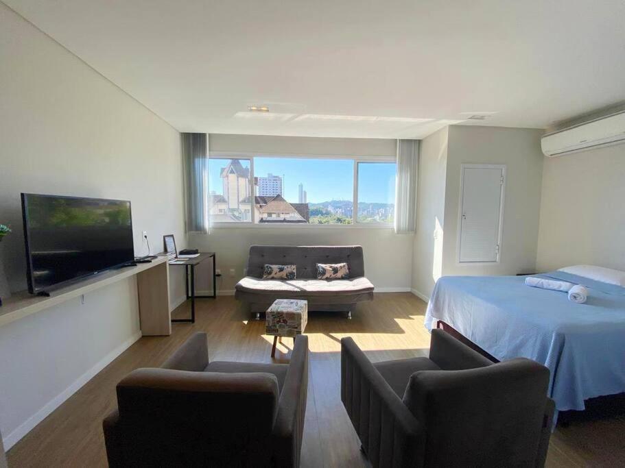 Loft novo, 500 m da Vila Germânica Oktoberfest