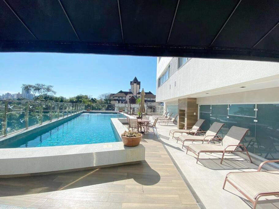 Loft novo, 500 m da Vila Germânica Oktoberfest