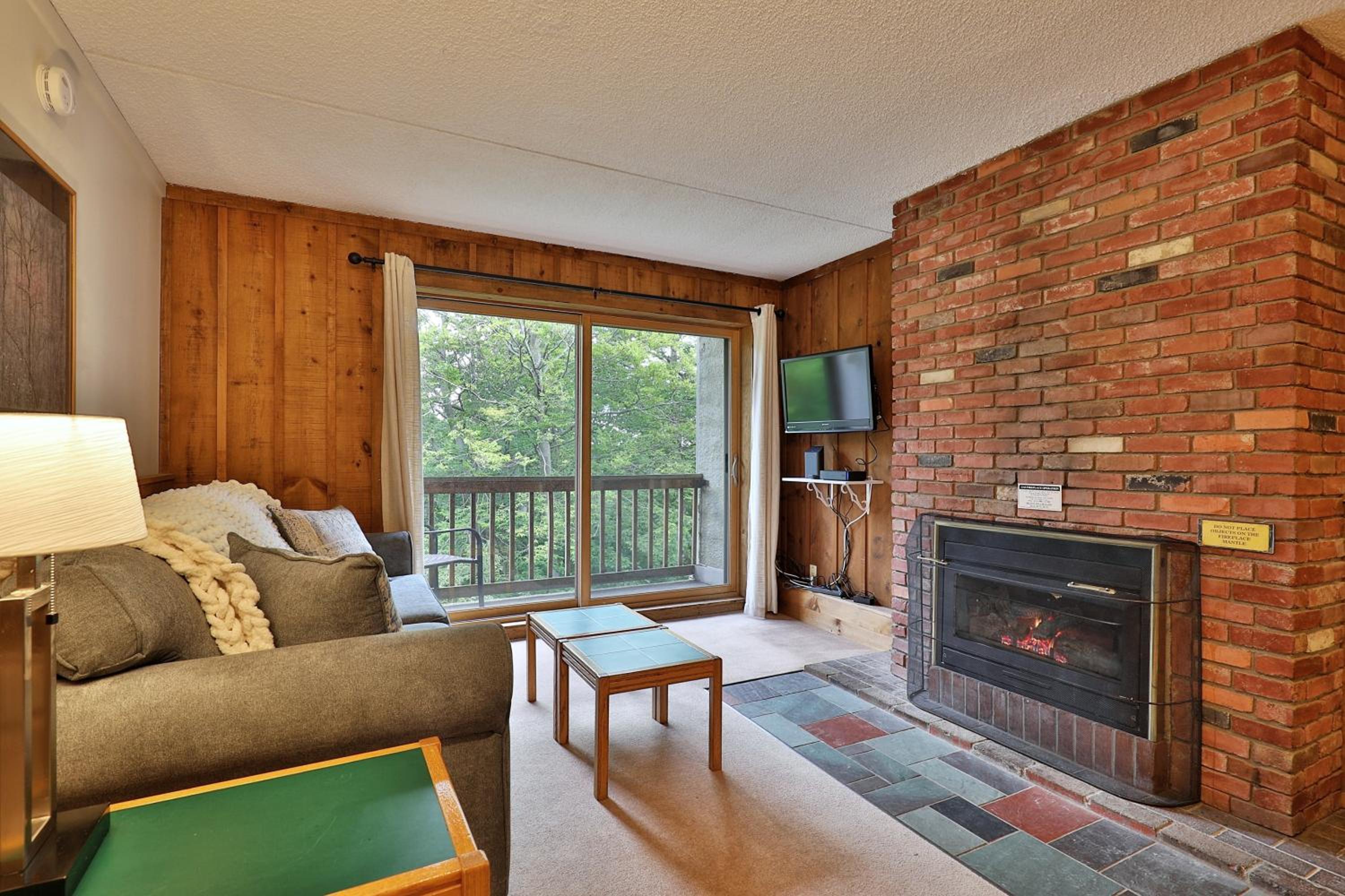 Whiffletree A5 - Hosted by J&M Vacation Properties - Close to Slopes - Shuttle - Summer Pool view 3