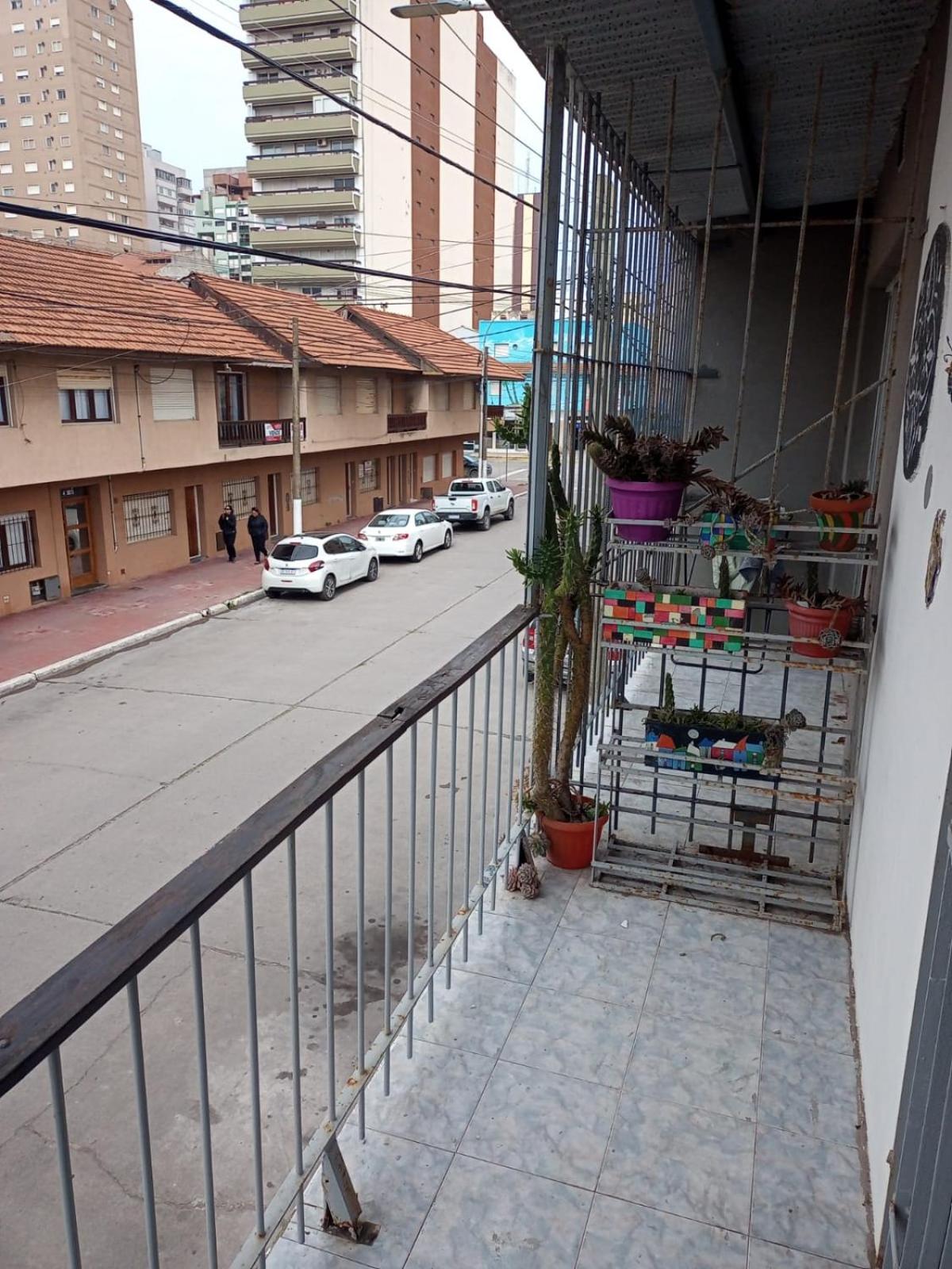 Depto calle 4 con cochera