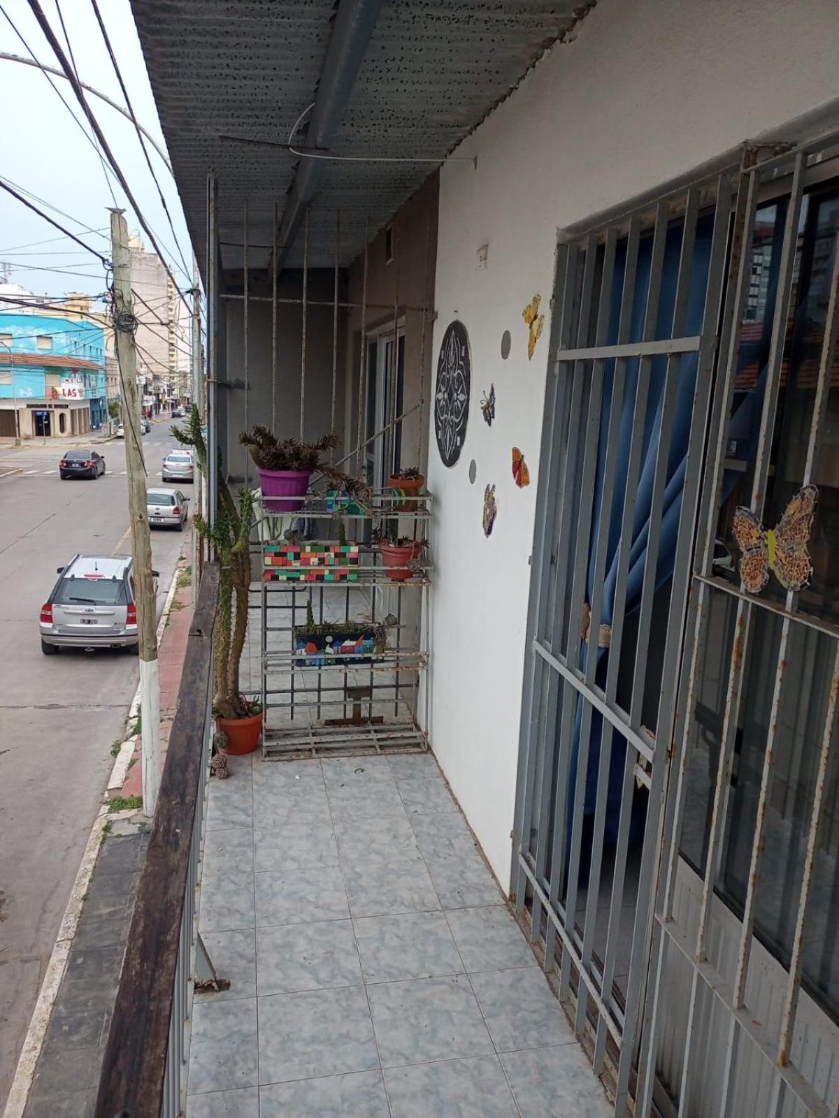 Depto calle 4 con cochera