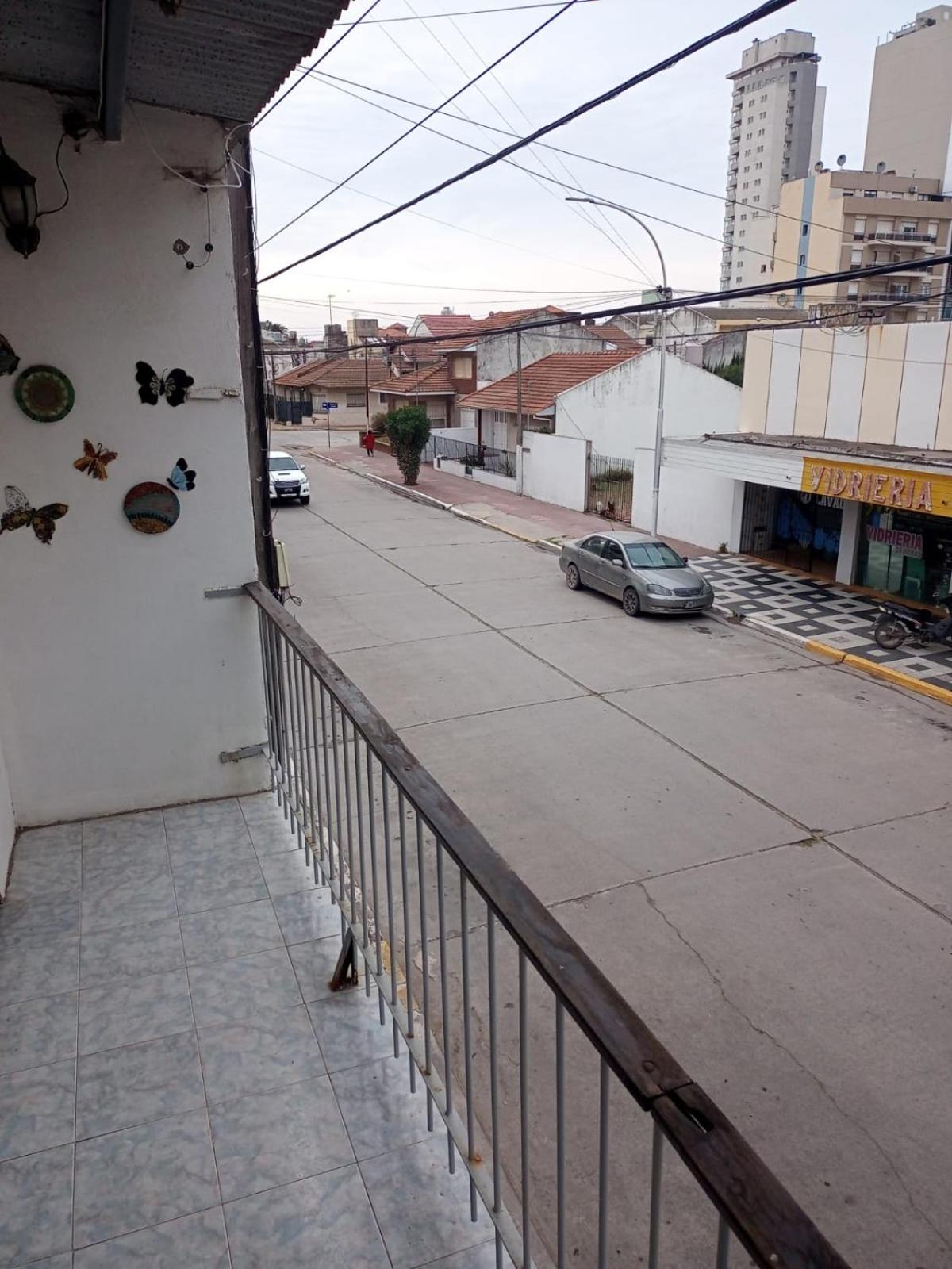 Depto calle 4 con cochera