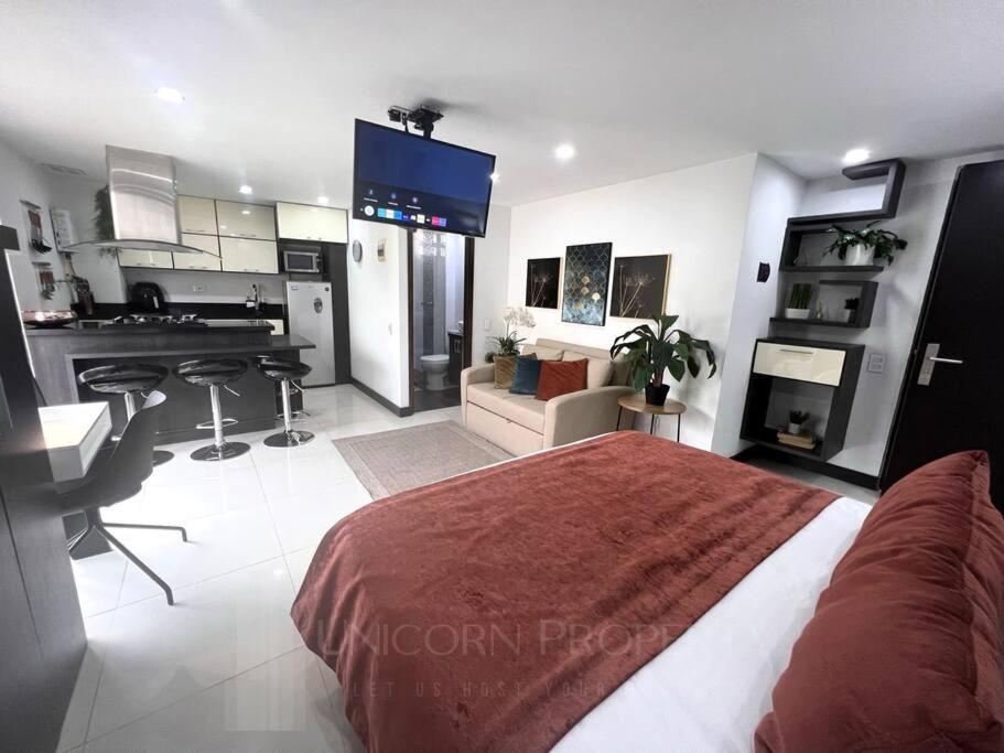 Luxury Studio in El Poblado Modern Charm