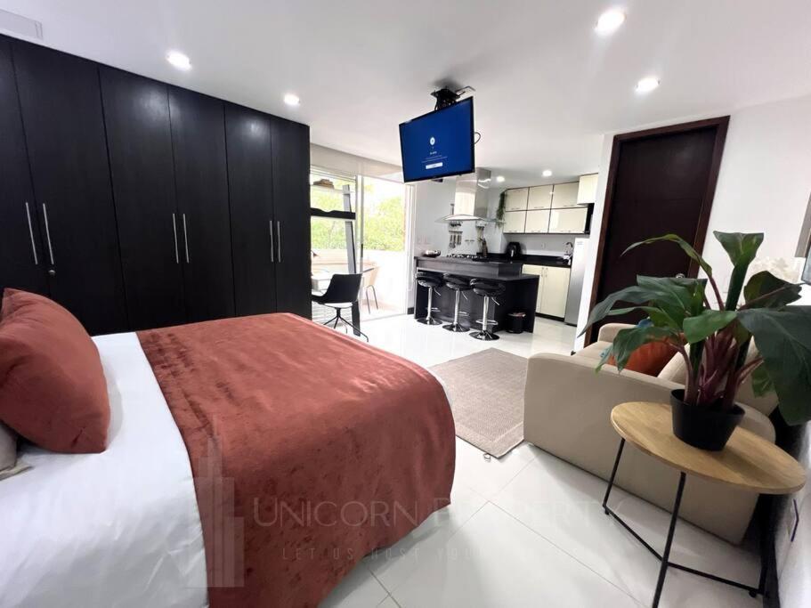 Luxury Studio in El Poblado Modern Charm