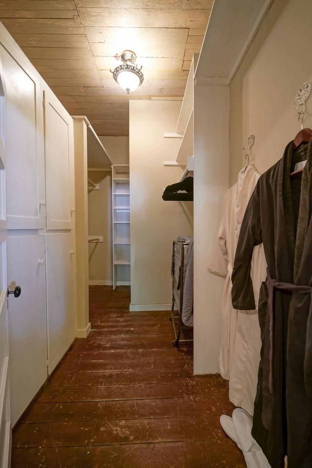 Weaverville Hotel