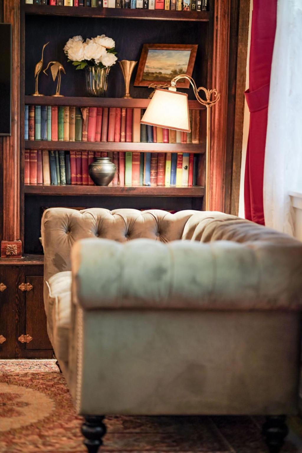 Weaverville Hotel