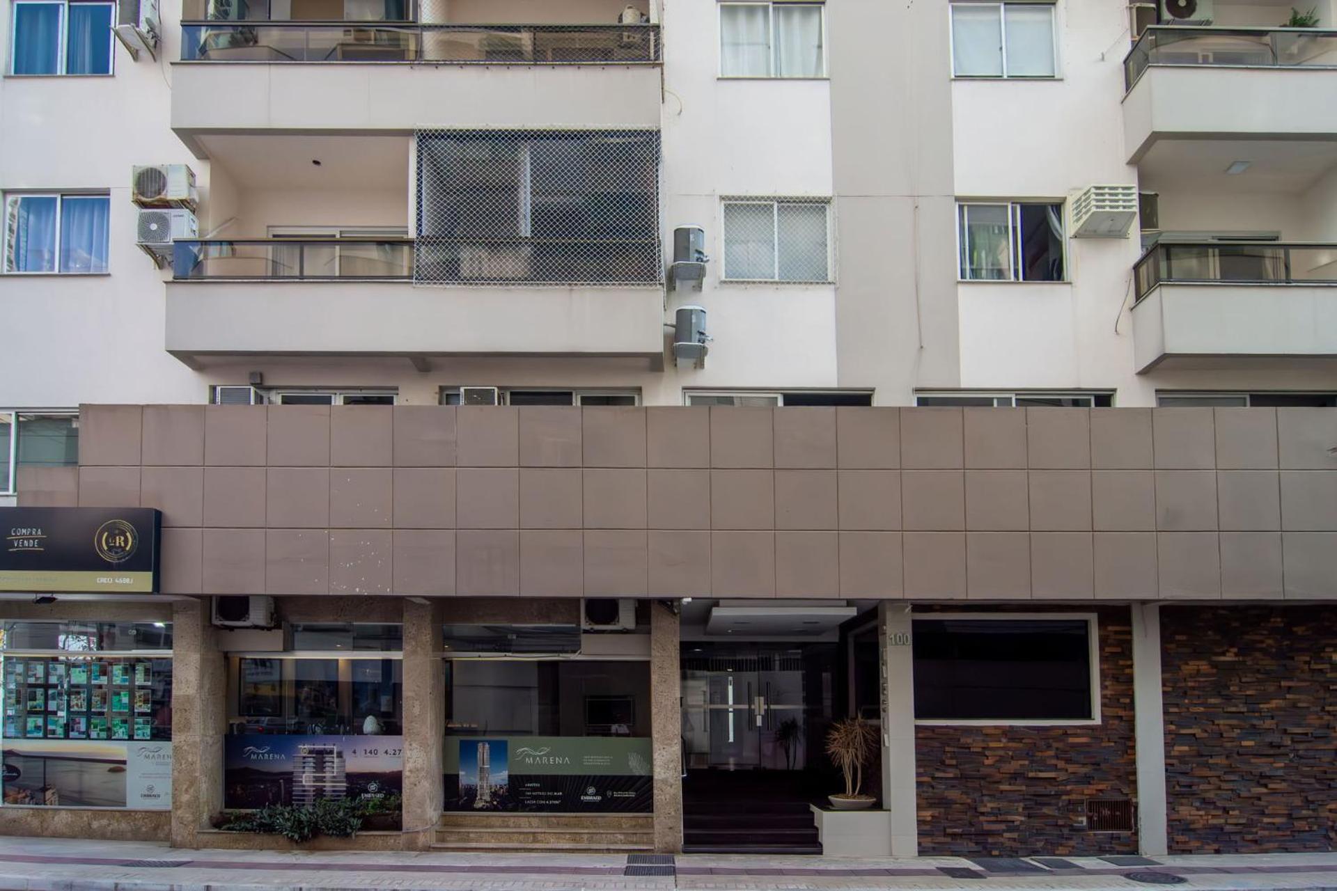 Custo Benefício c/ Garagem na Quadra do Mar AD6033