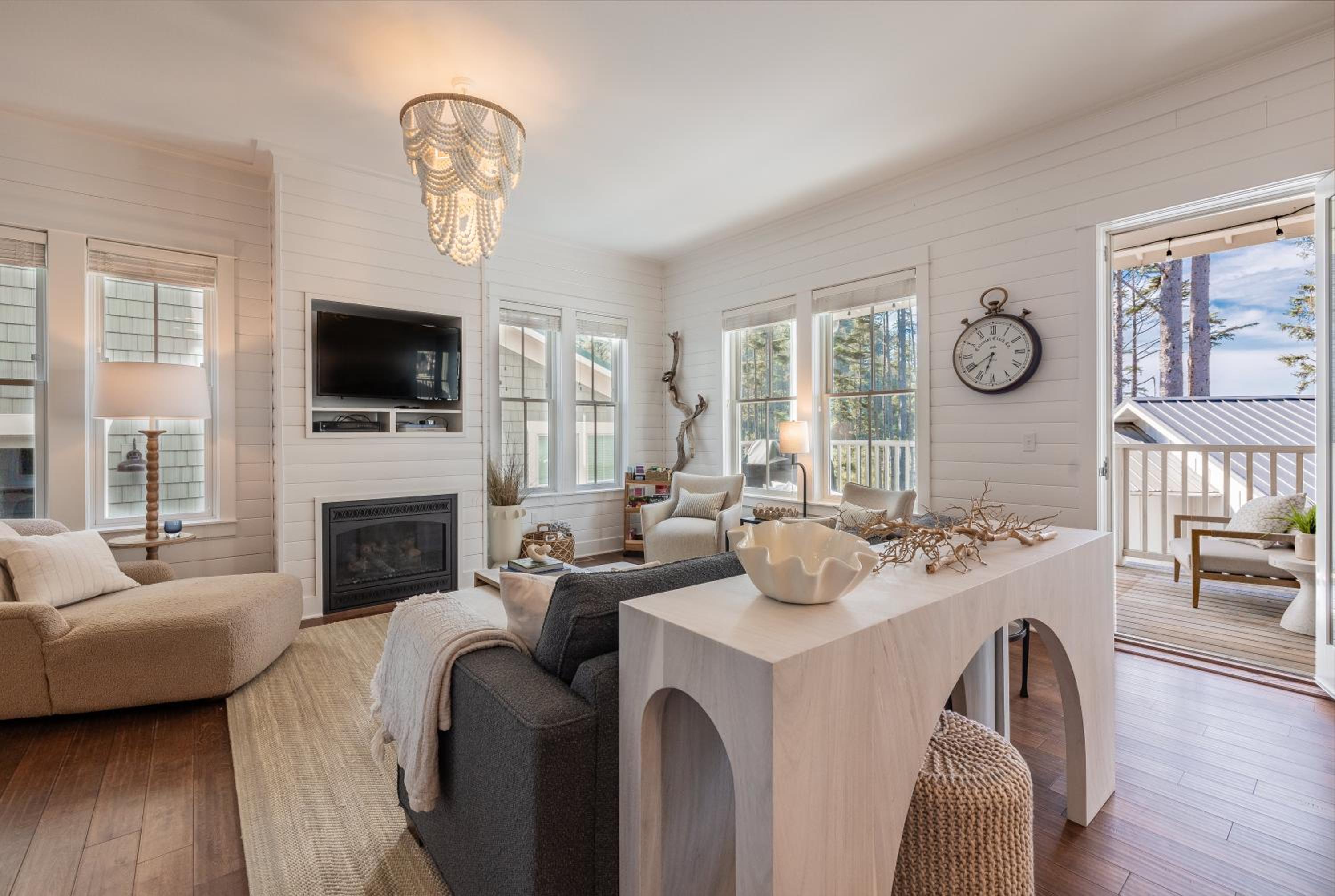 Above the Waves by Seabrook Hospitality view 5