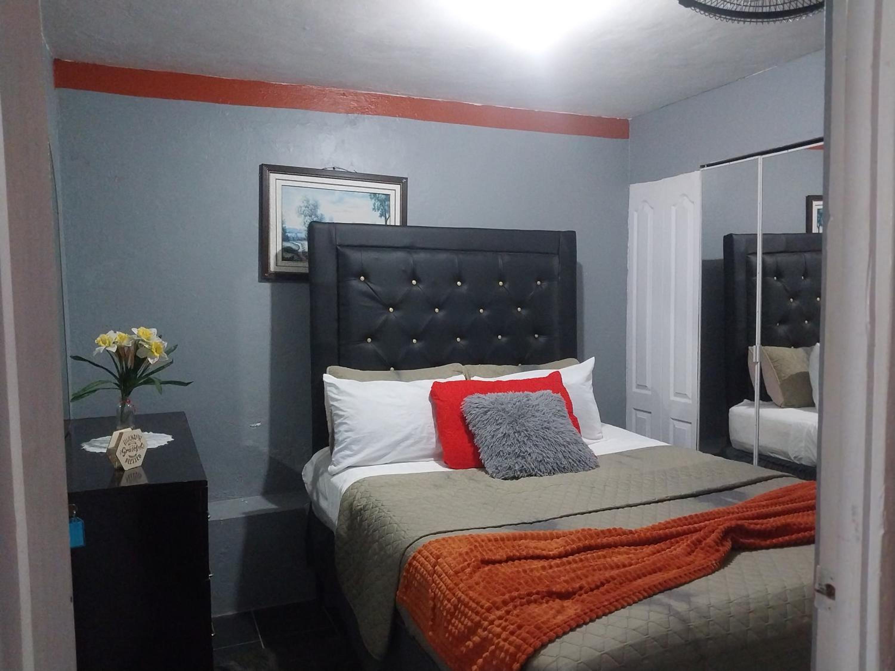 Tasharidae luxury inn