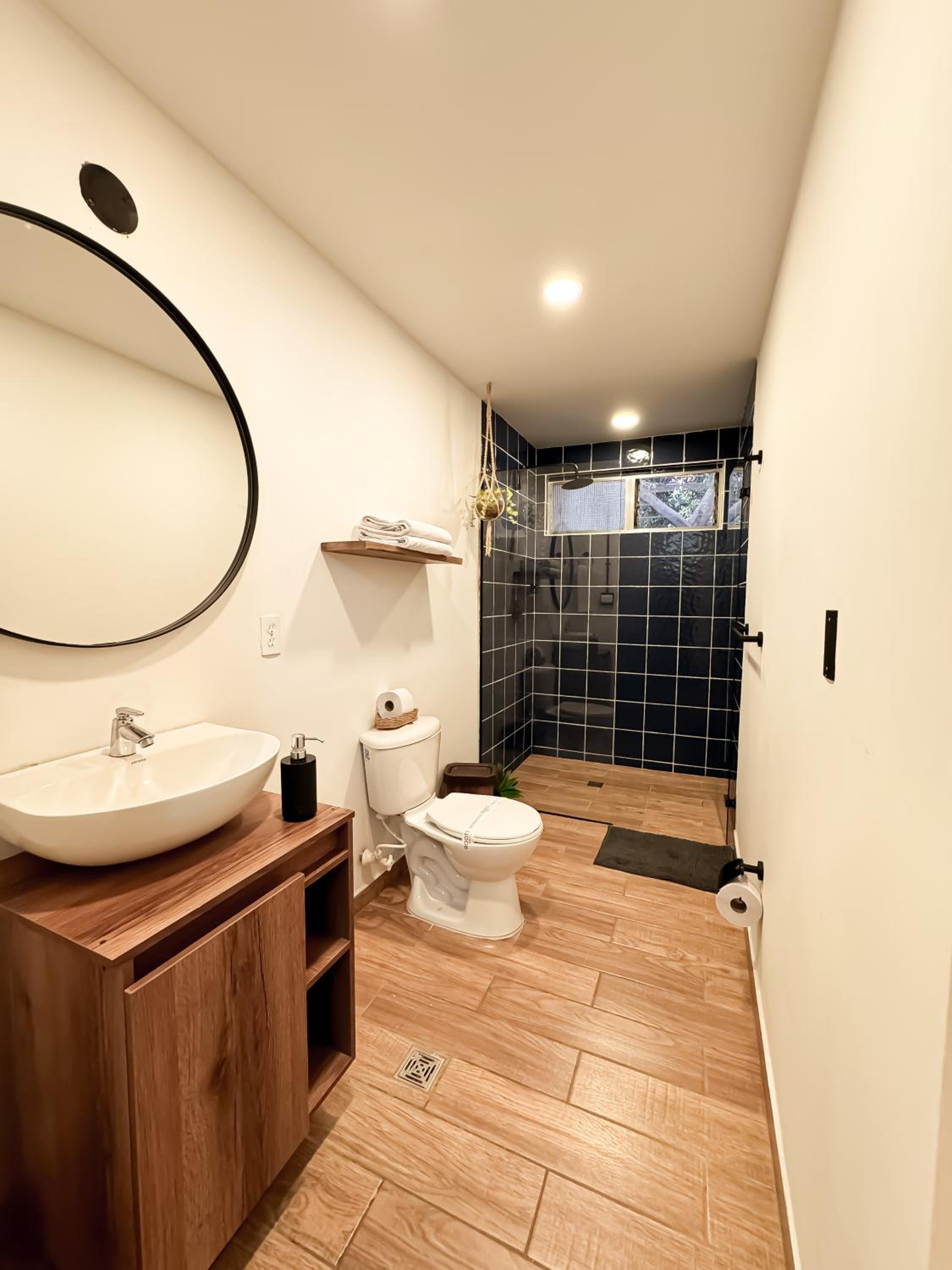 Apartamento amoblado asiste a Guns N Roses NID201 By Roots Rentals