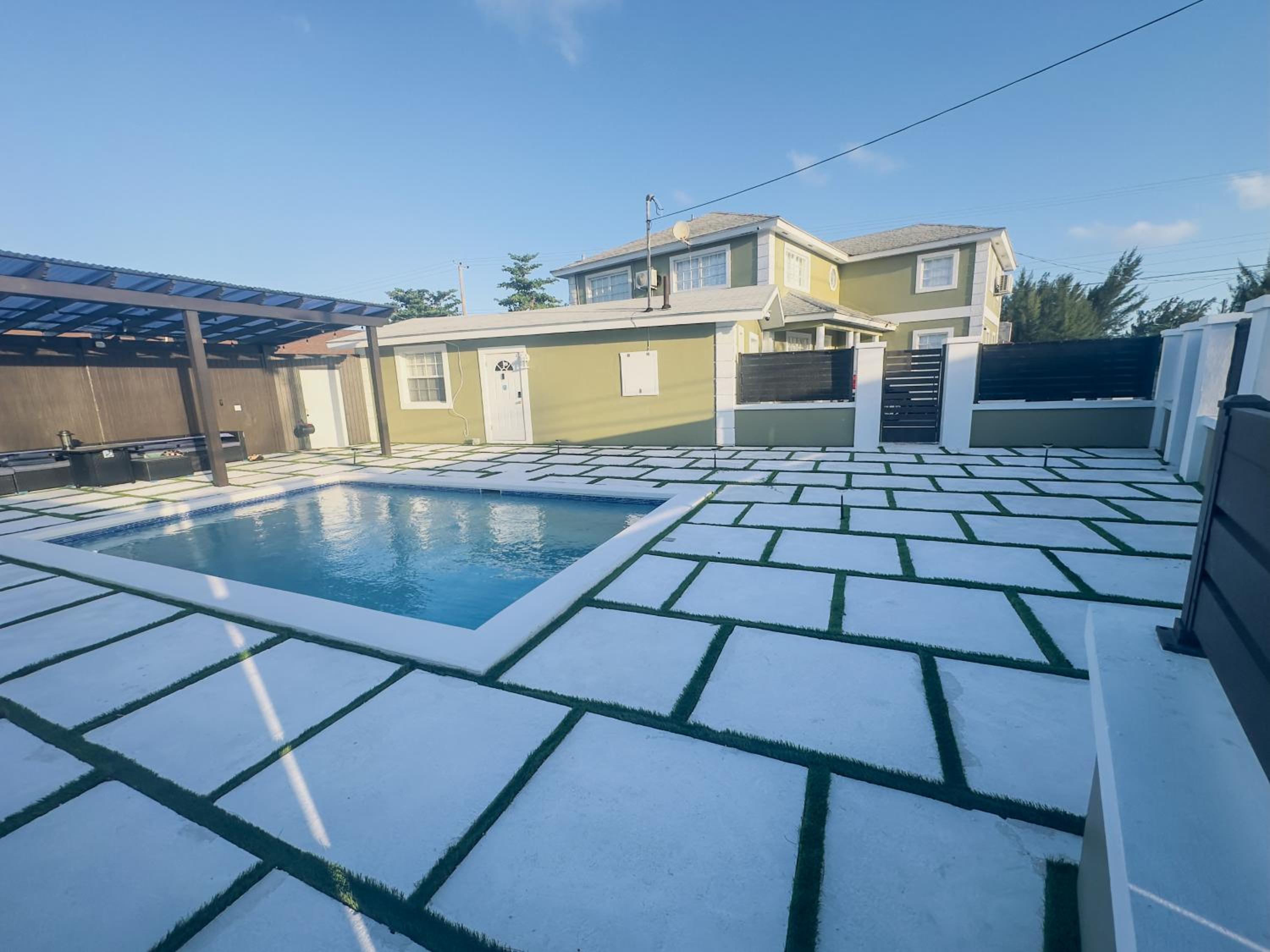 Island Haven Hideaway With Pool 4BR