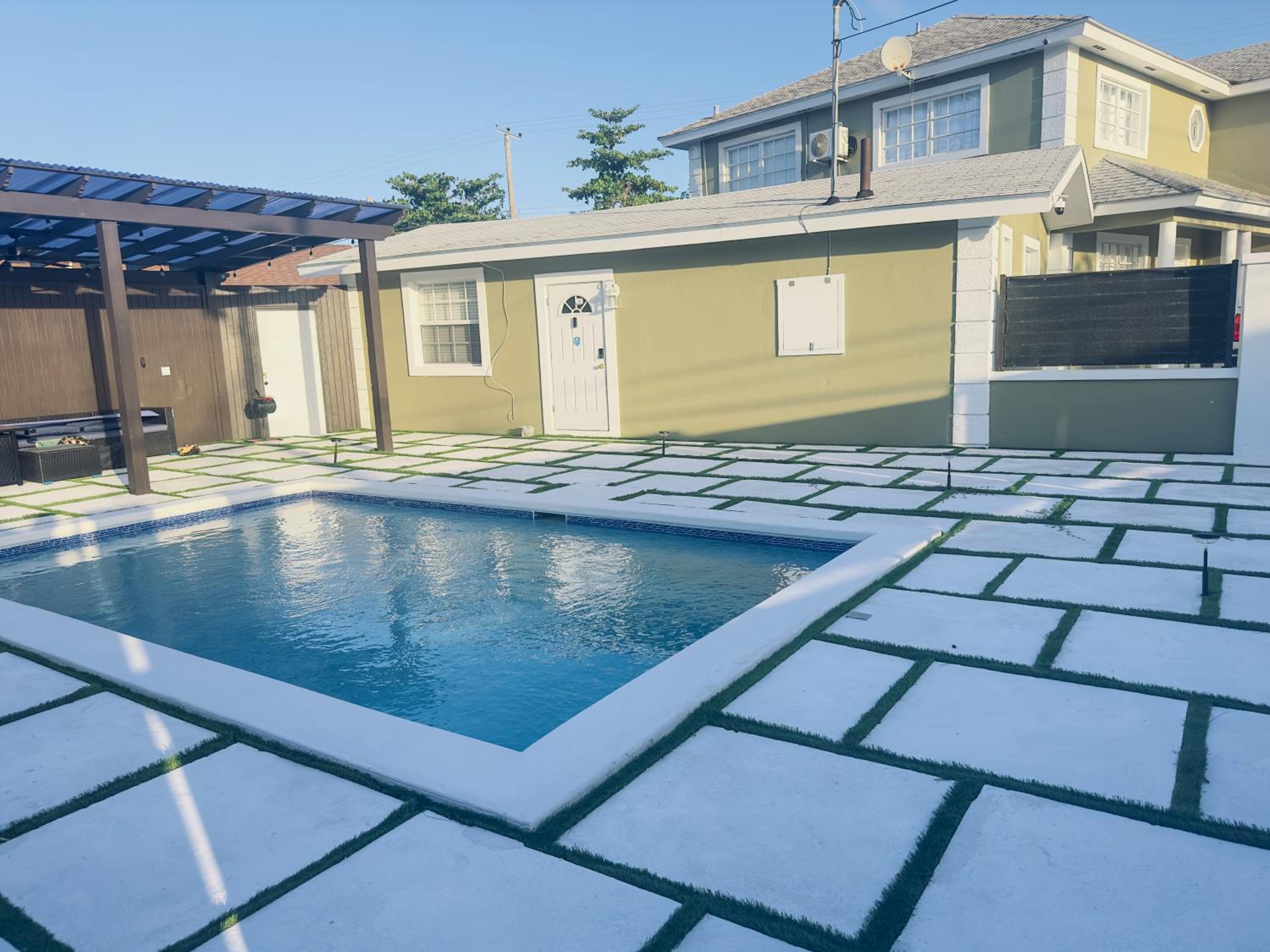 Island Haven Hideaway With Pool 4BR