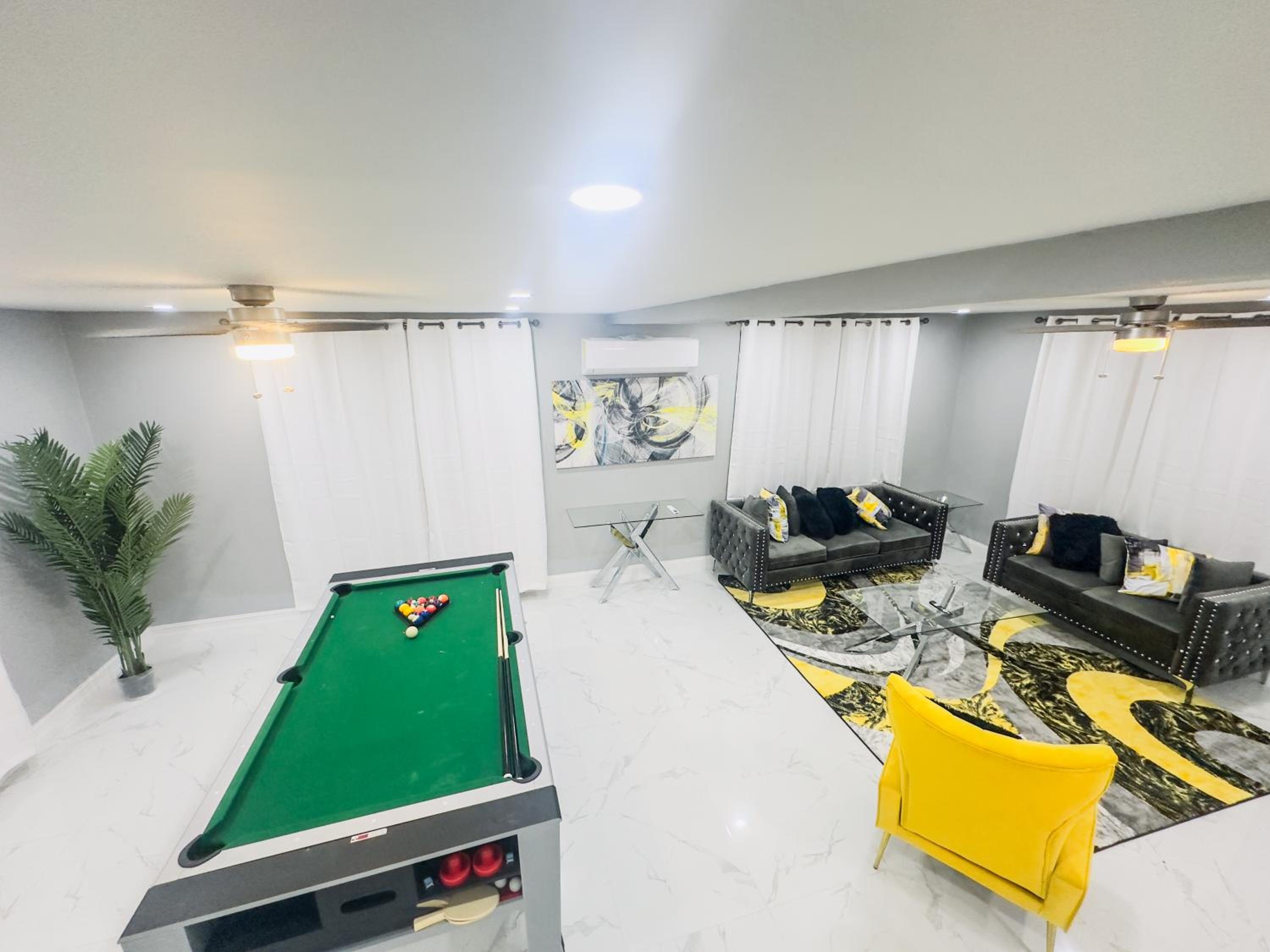 Island Haven Hideaway With Pool 4BR