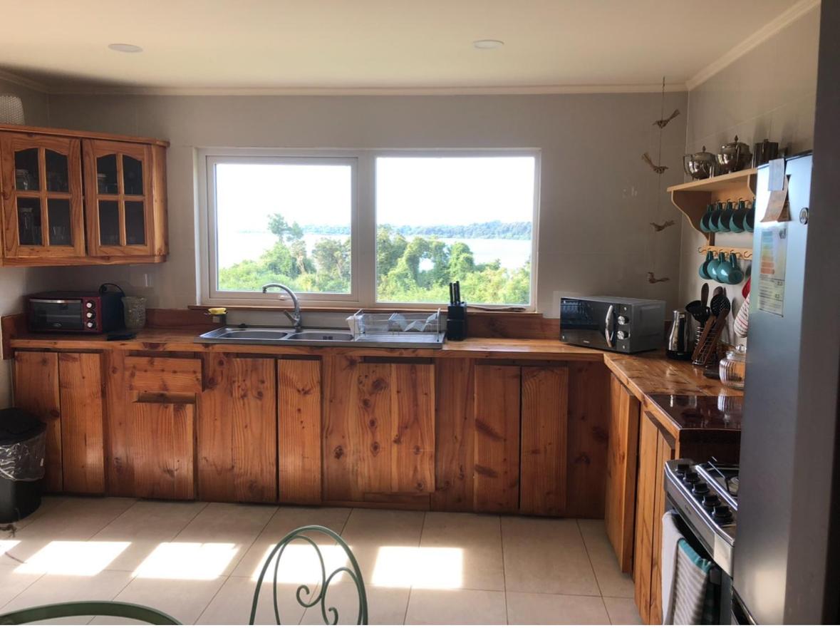CASA del LAGO orilla PLAYA, PUERTO VARAS nueva en B00KING