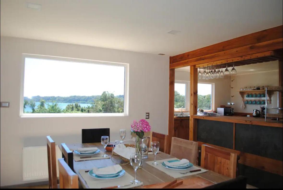 CASA del LAGO orilla PLAYA, PUERTO VARAS nueva en B00KING