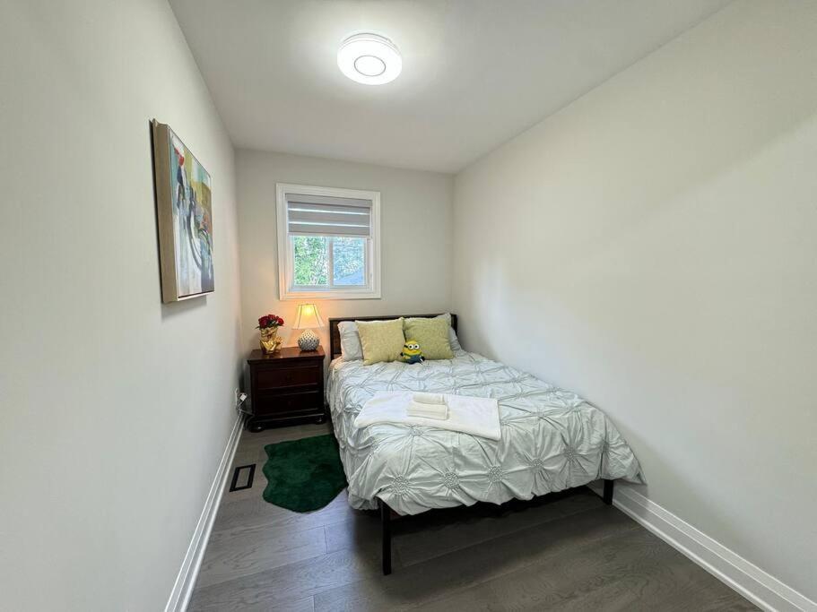 3 BR - Renovated - Free Onsite Parking