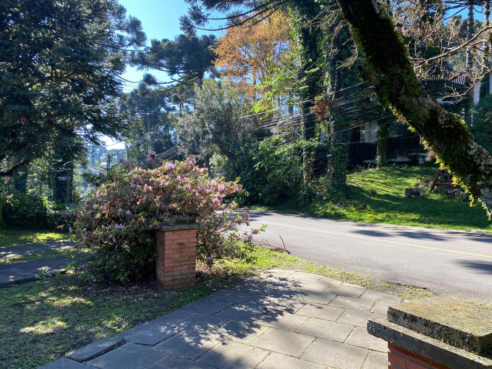 Sobrado do Lago Gramado - Localizado em um Bairro Nobre e arborizado