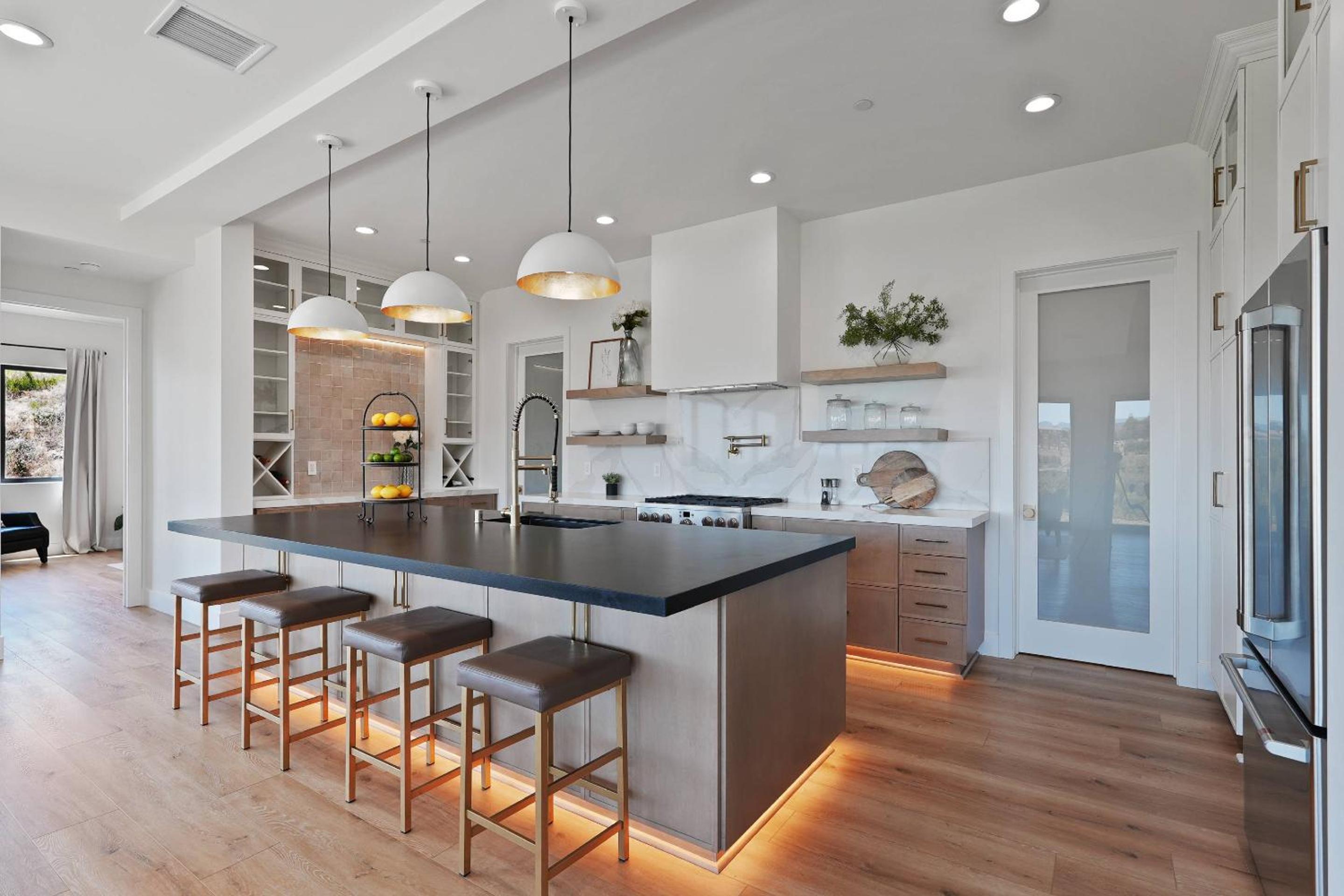 Wine Country Hilltop Farmhouse