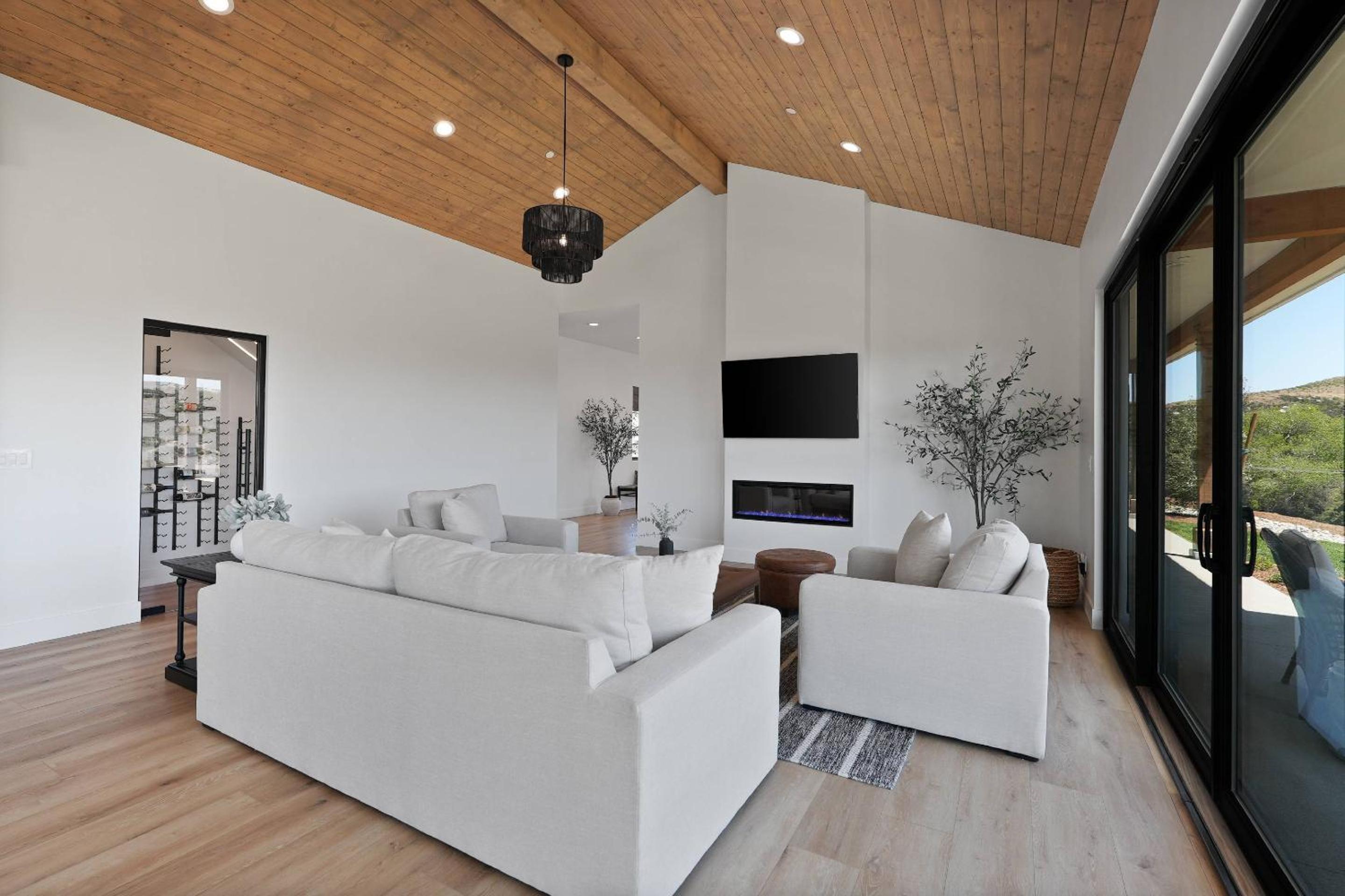 Wine Country Hilltop Farmhouse