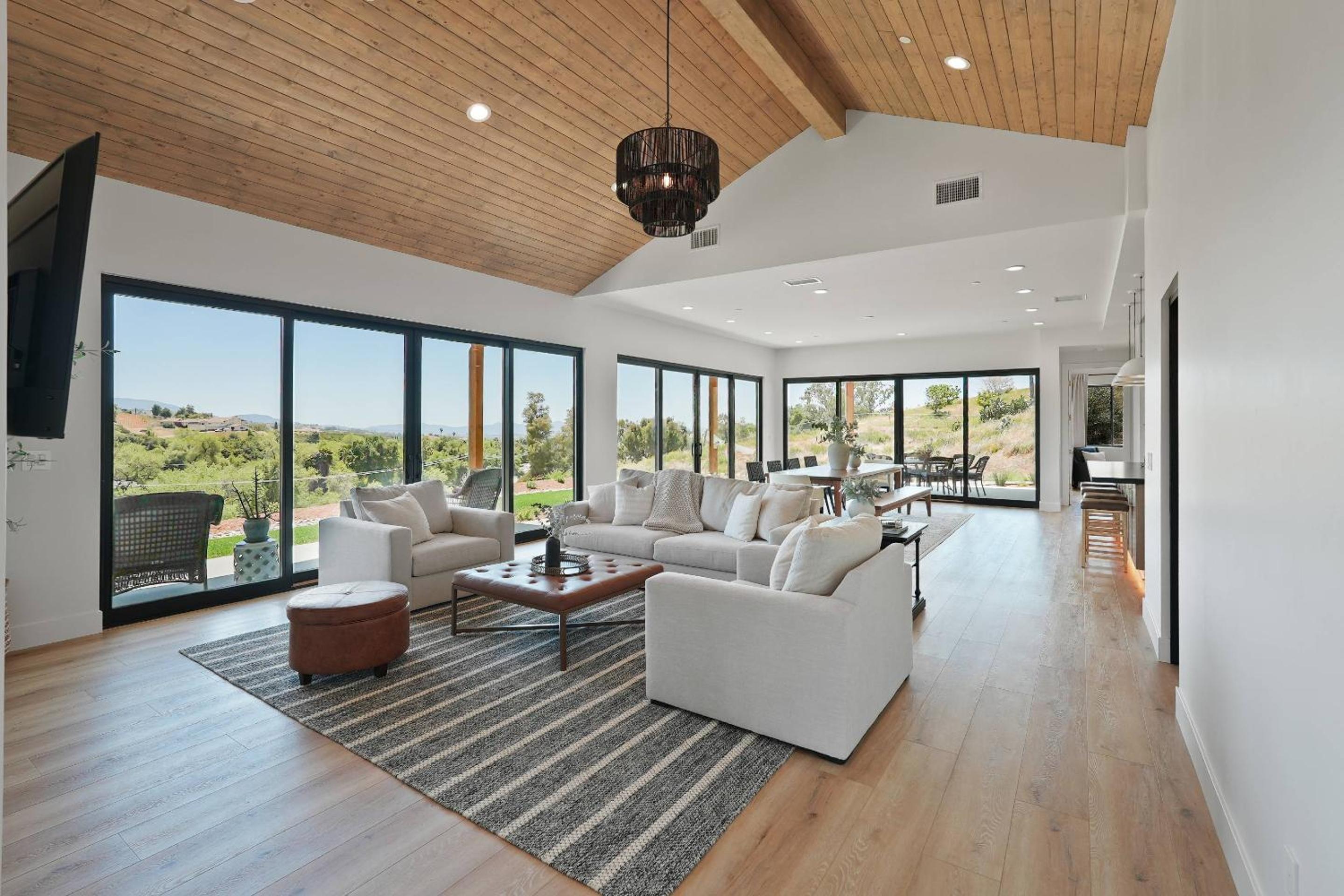 Wine Country Hilltop Farmhouse