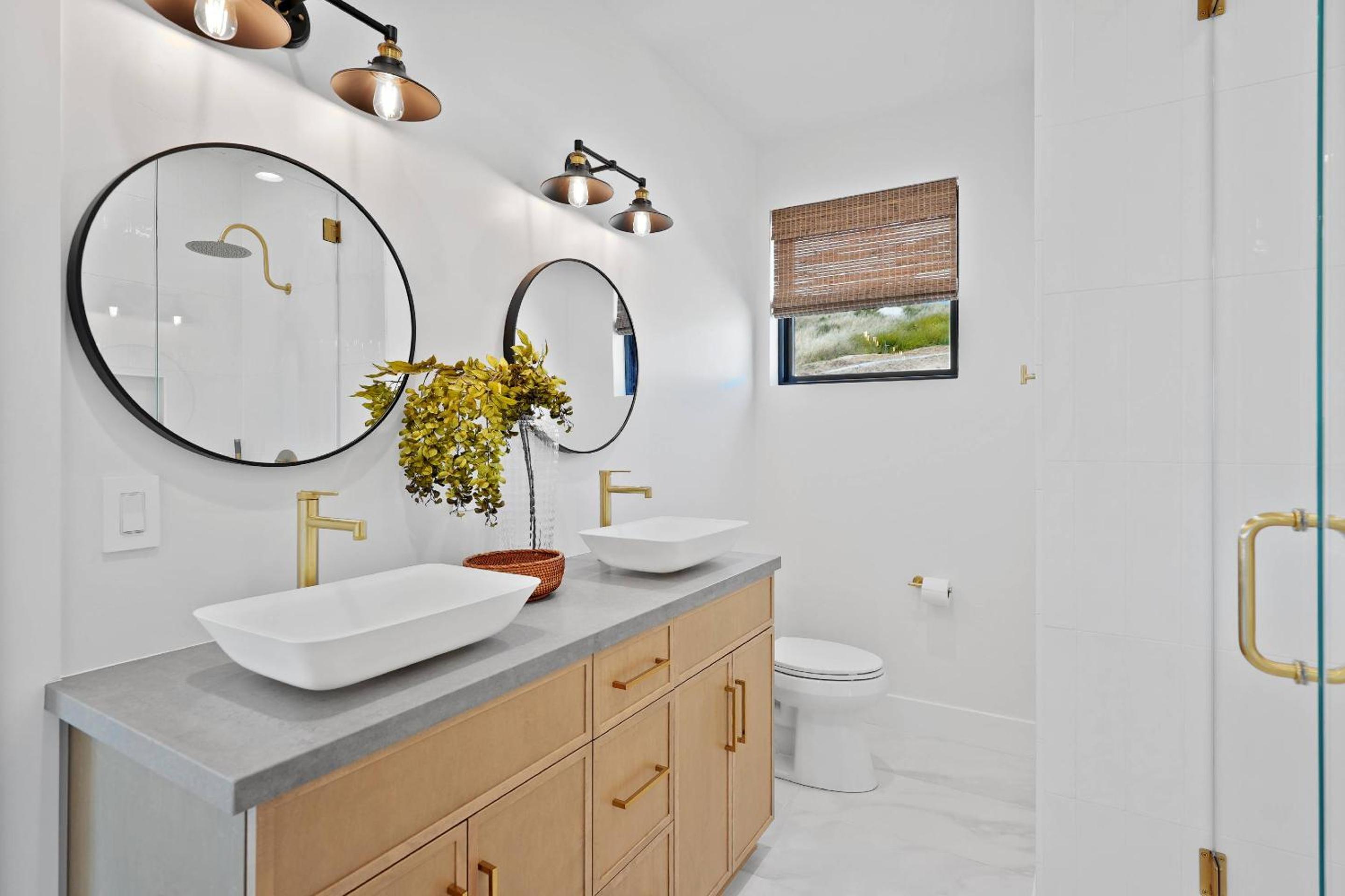 Wine Country Hilltop Farmhouse