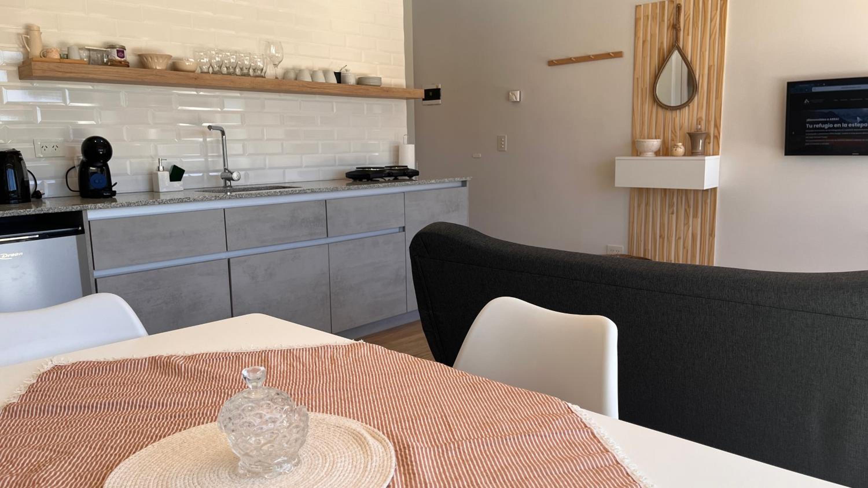 Abra Dina Huapi