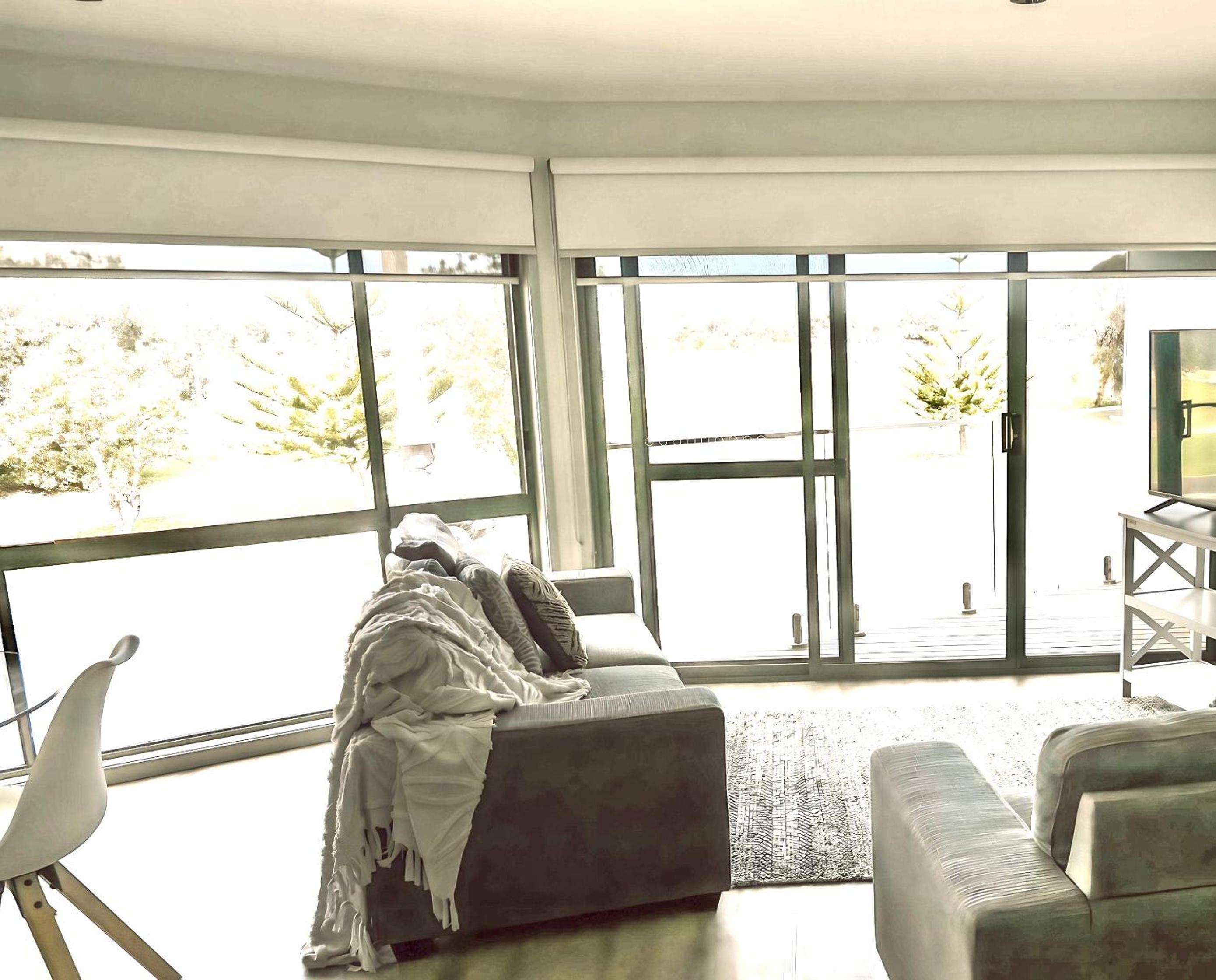 Driftwood Townhouse - Waterfront-Central Location