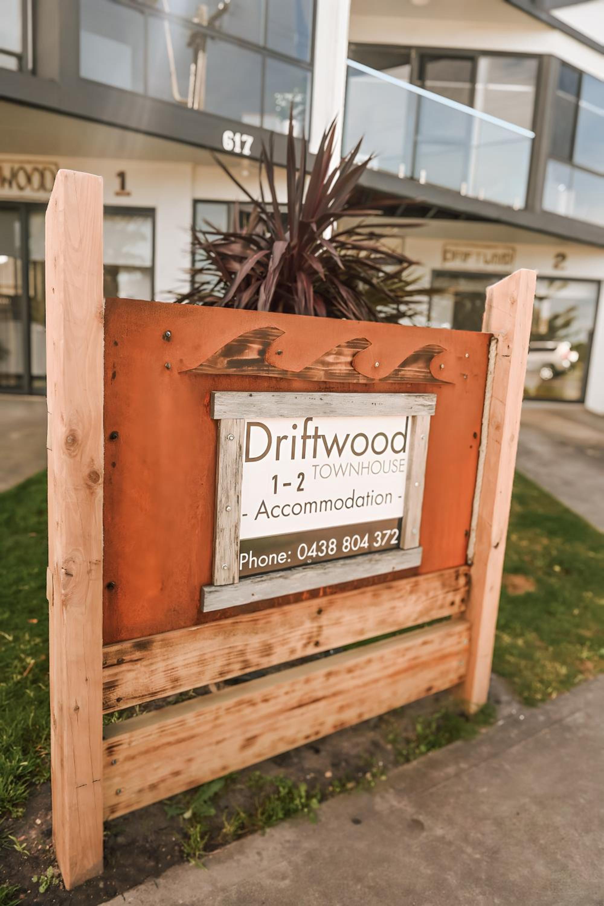 Driftwood Townhouse - Waterfront-Central Location