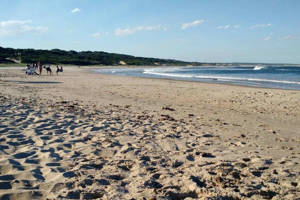Casa de playa, rodeada de monte, campo y mar view 4