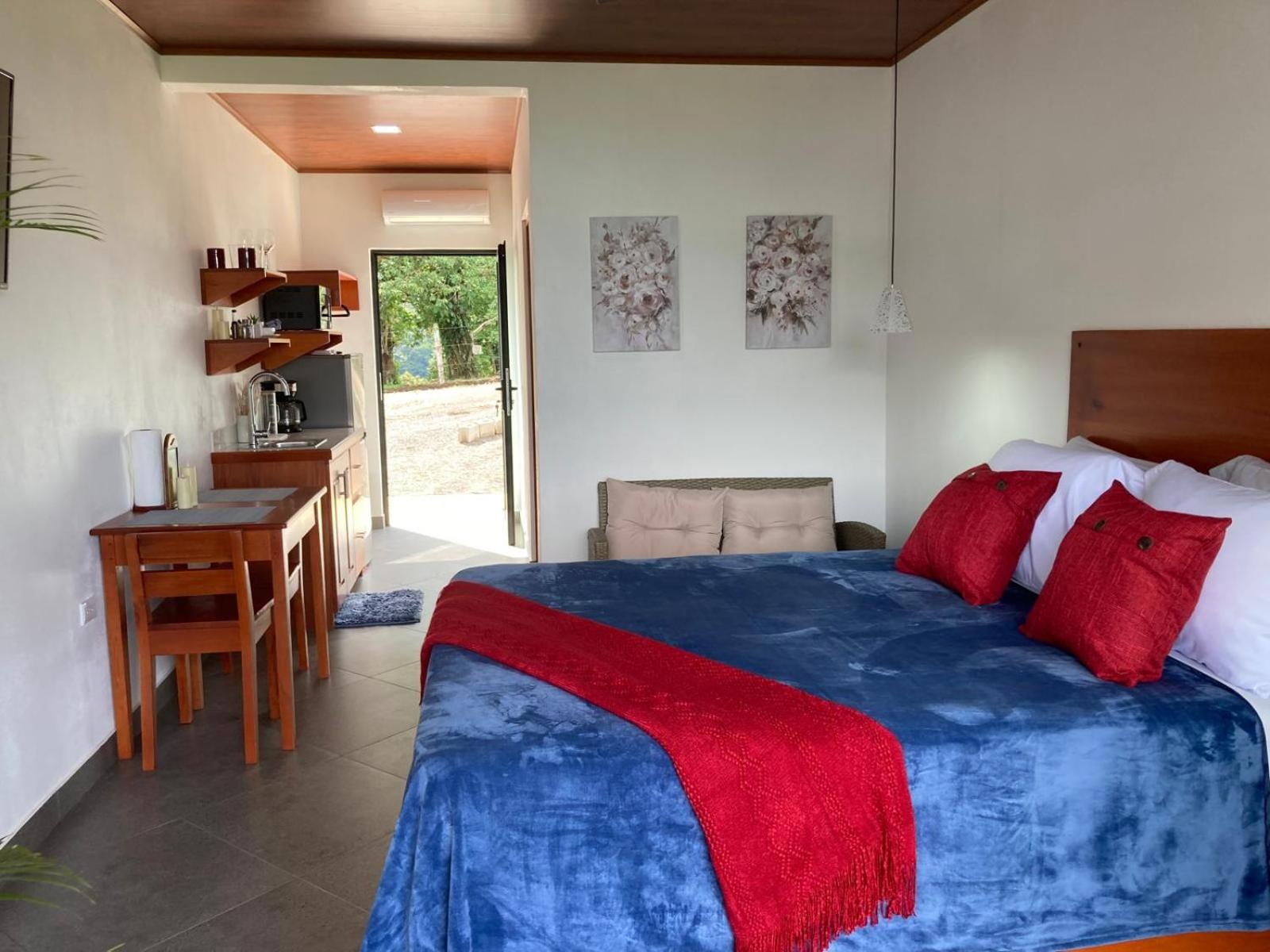 Villas Santa Maria - Private Bay Lake Arenal