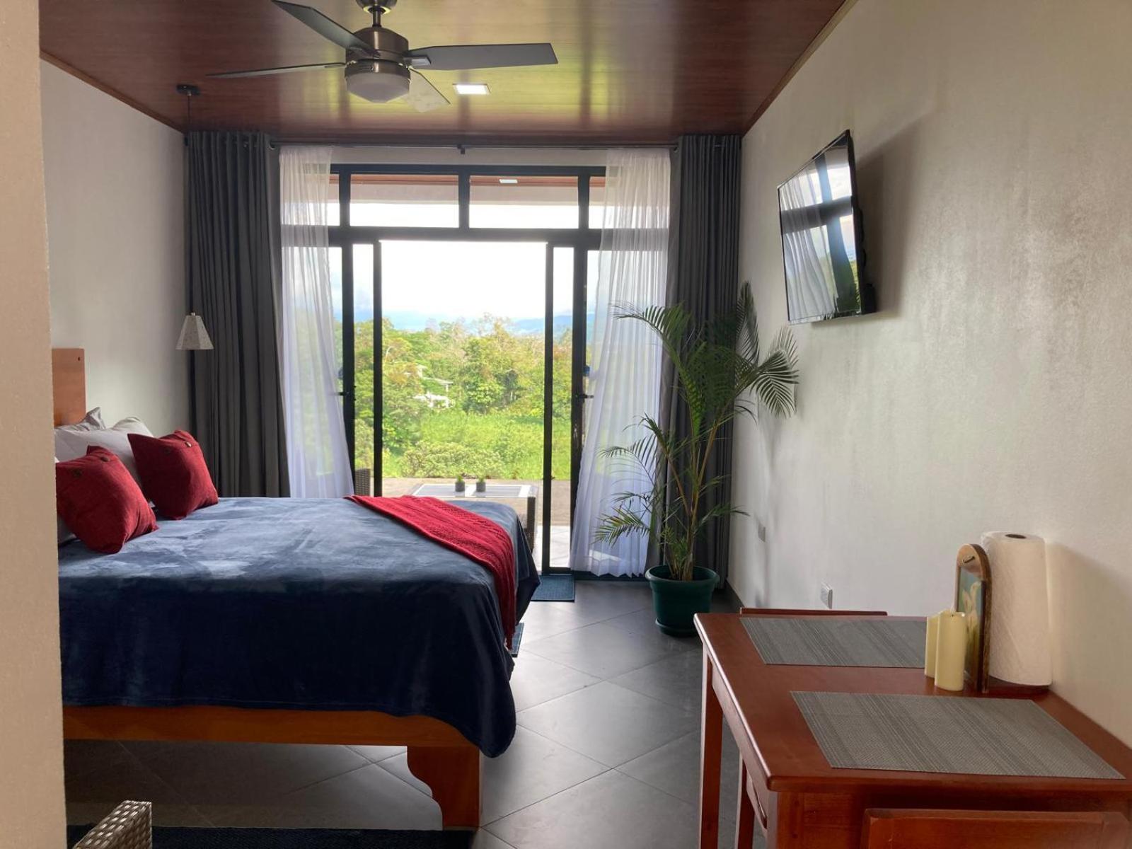 Villas Santa Maria - Private Bay Lake Arenal