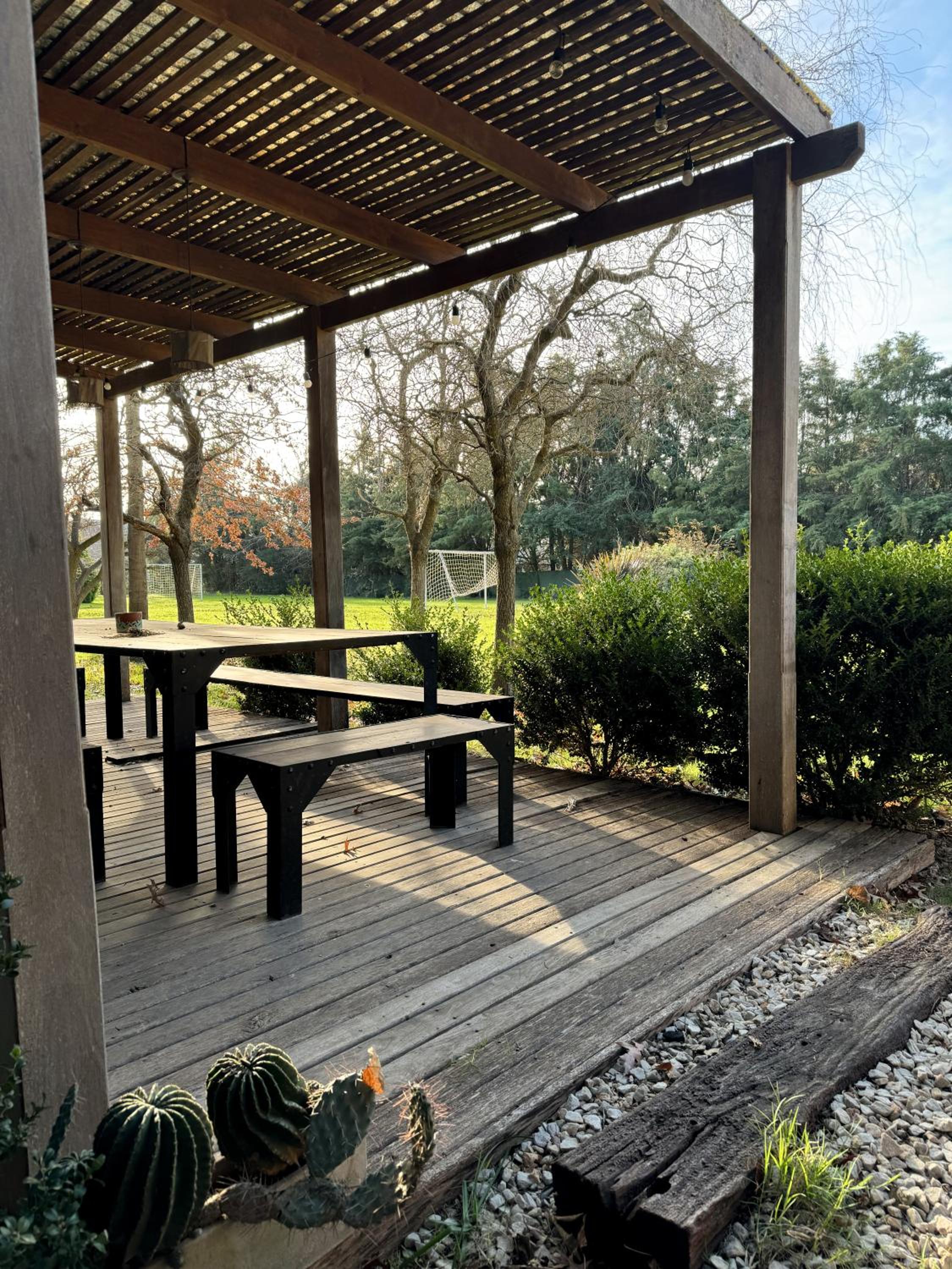 Casa quinta con parque amplio en Mercedes Buenos Aires