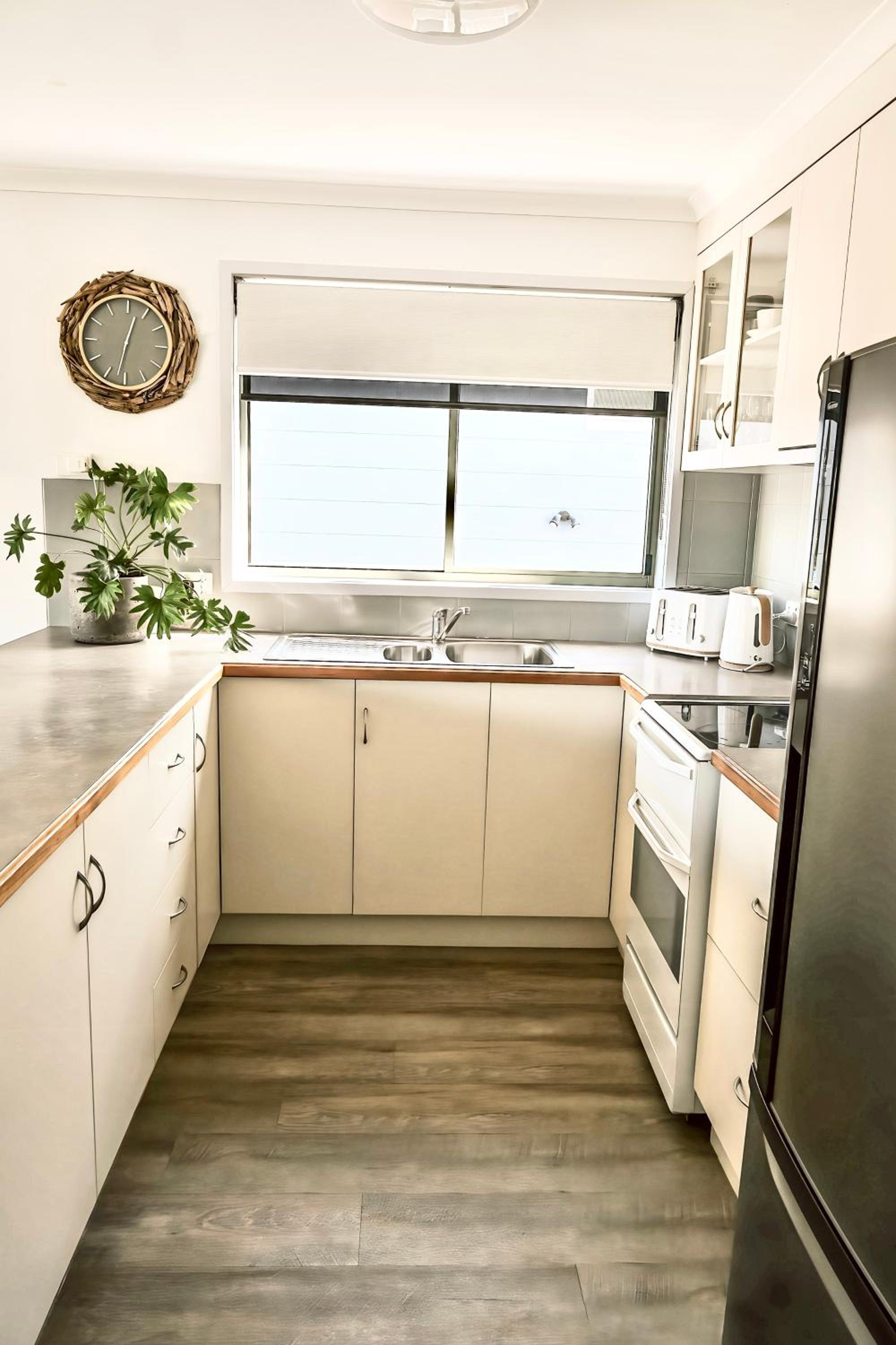 Driftwood Townhouse - Waterfront-Central Location