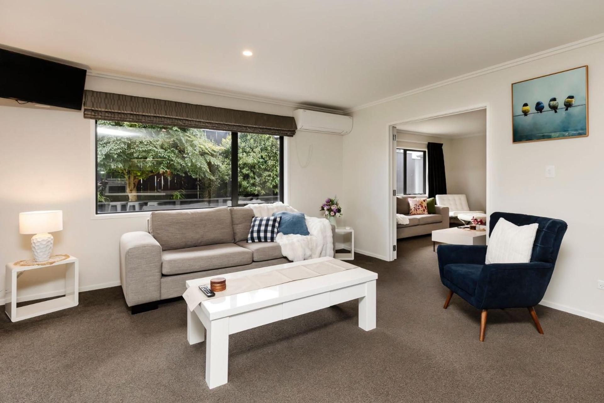 Modern Townhouse In Strandon - comfort and style view 4