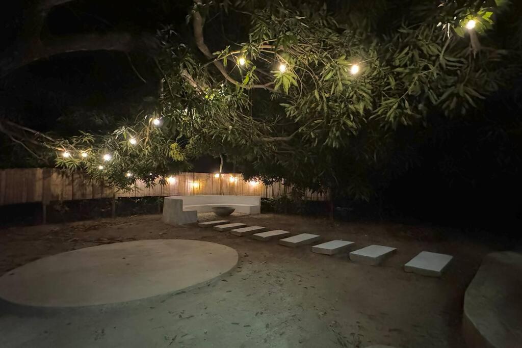 La Casita Debajo del Mango