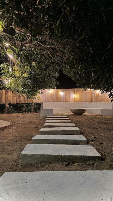 La Casita Debajo del Mango