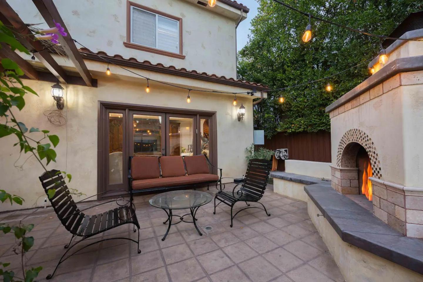 Posh Estate By Universal Studios