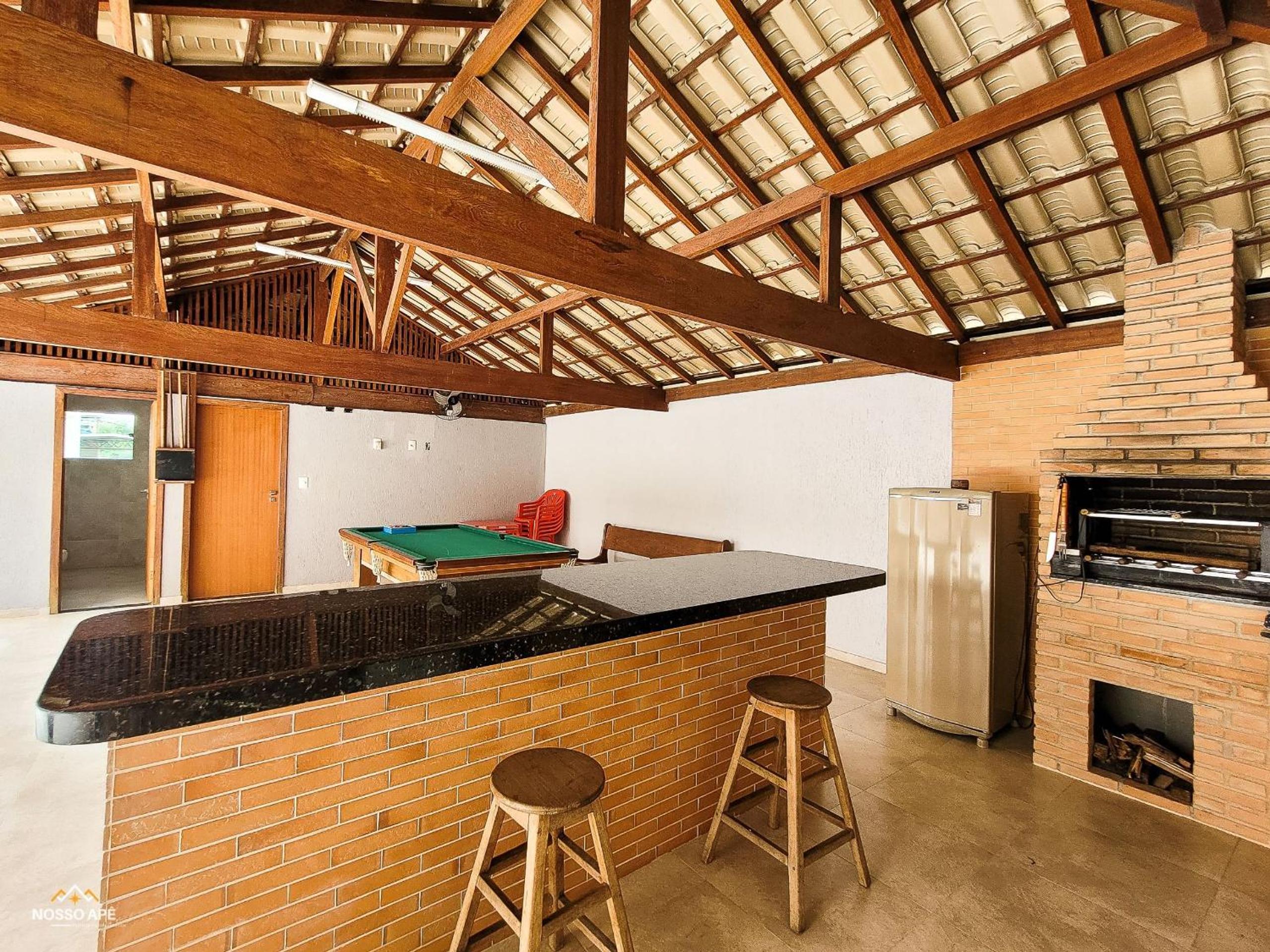 NossoApê Guarua: Piscina | Churrasqueira | Ar-condicionado