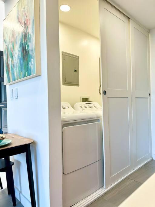 Dowtown 1 BR Suite in Av Revolucion Tijuana