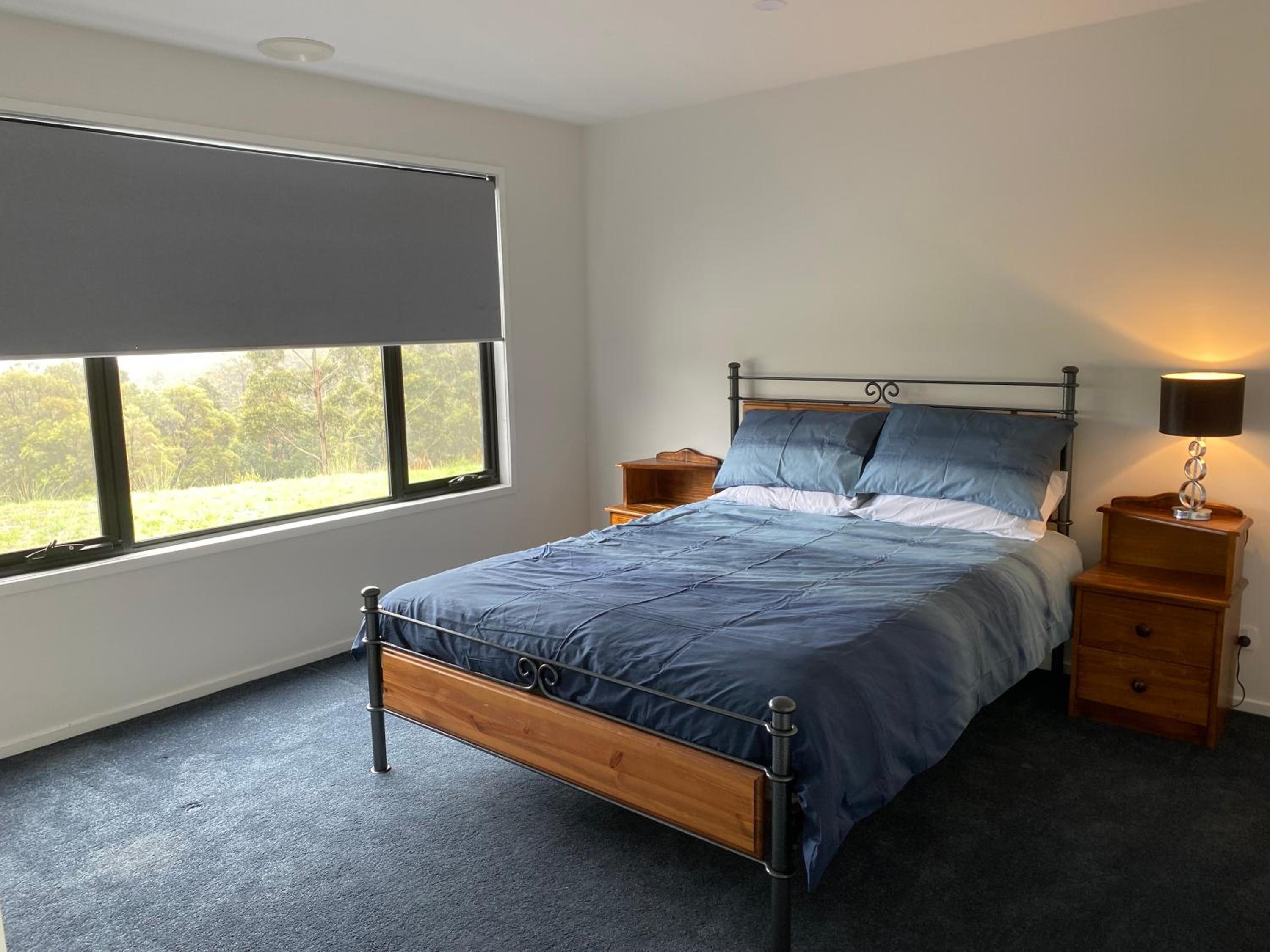 Ocean views, spacious & private, hot hub