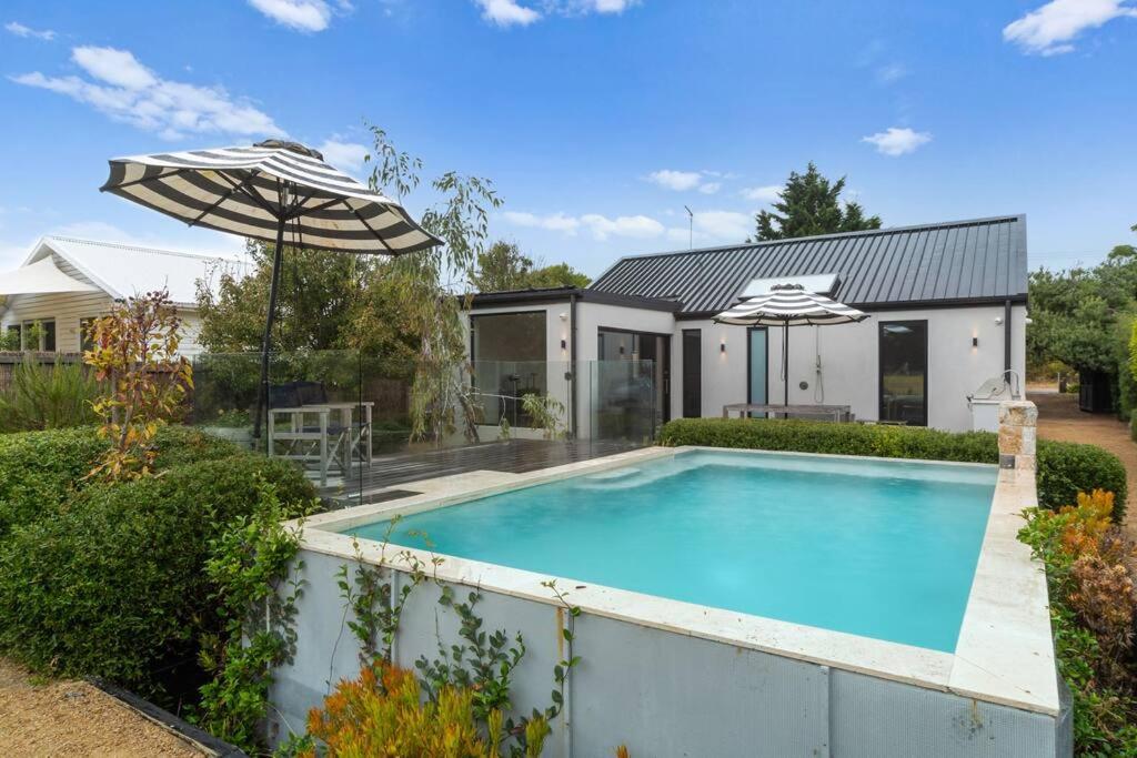 Pura Vida - Gas Heated Pool