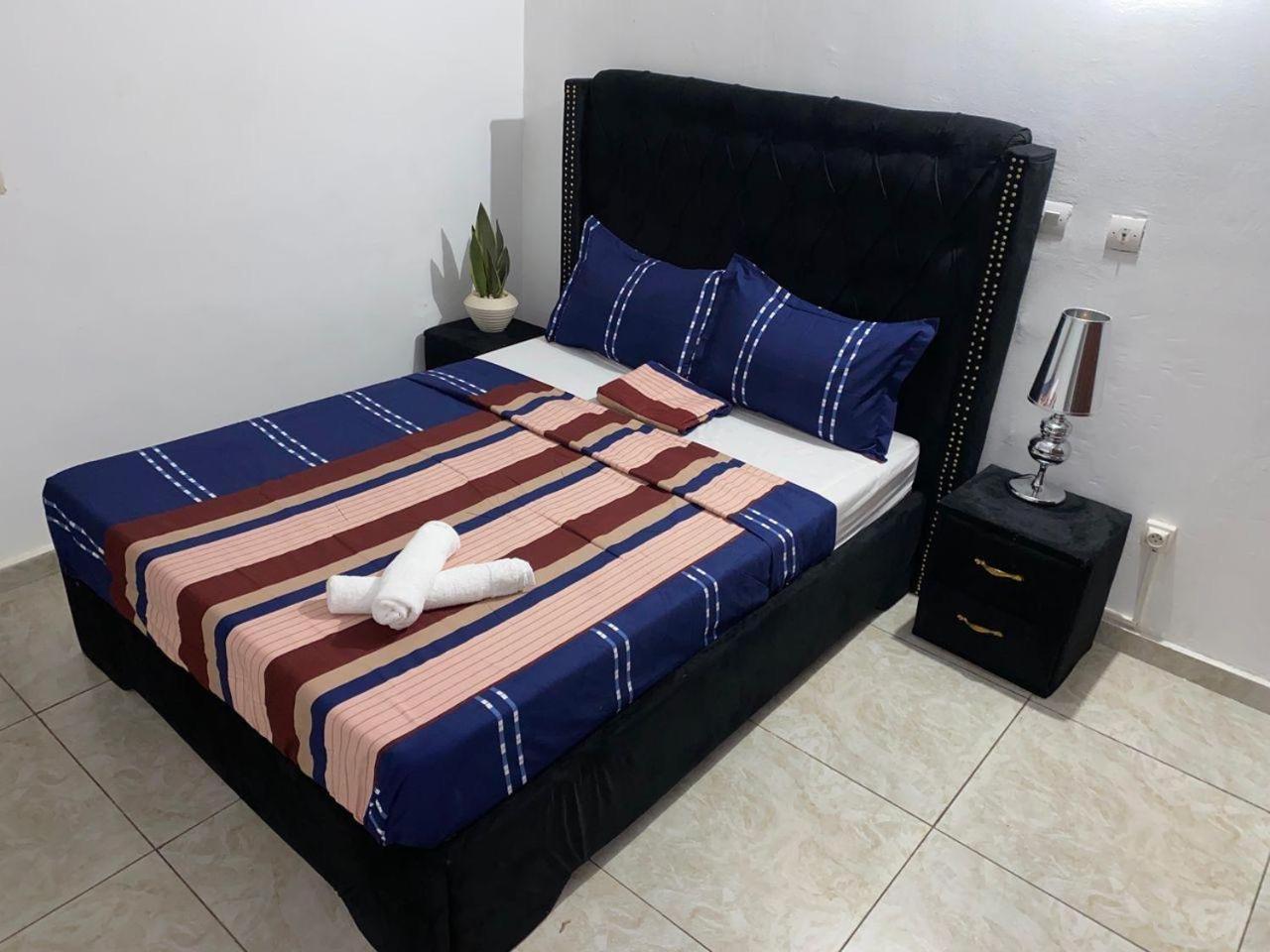 2Bed Abidjan Apartment- Relax Explore & Unwind