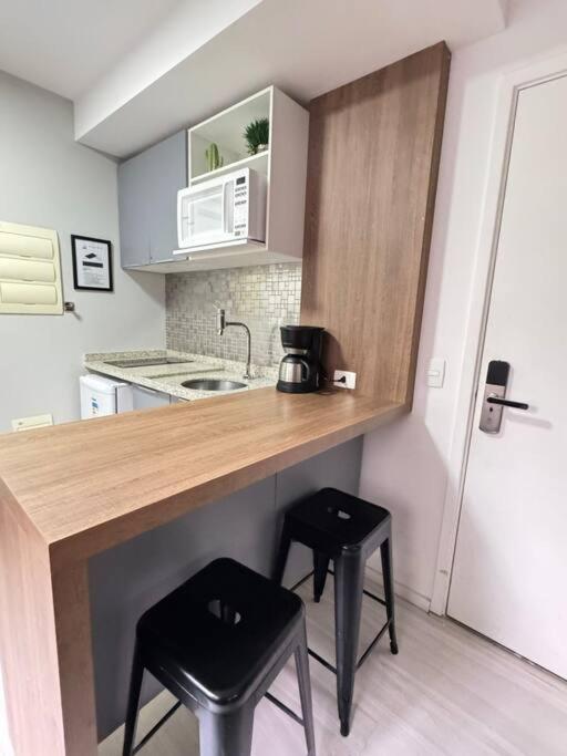 Estudio Executivo com Wi-Fi Cozinha e Metro Centro SP