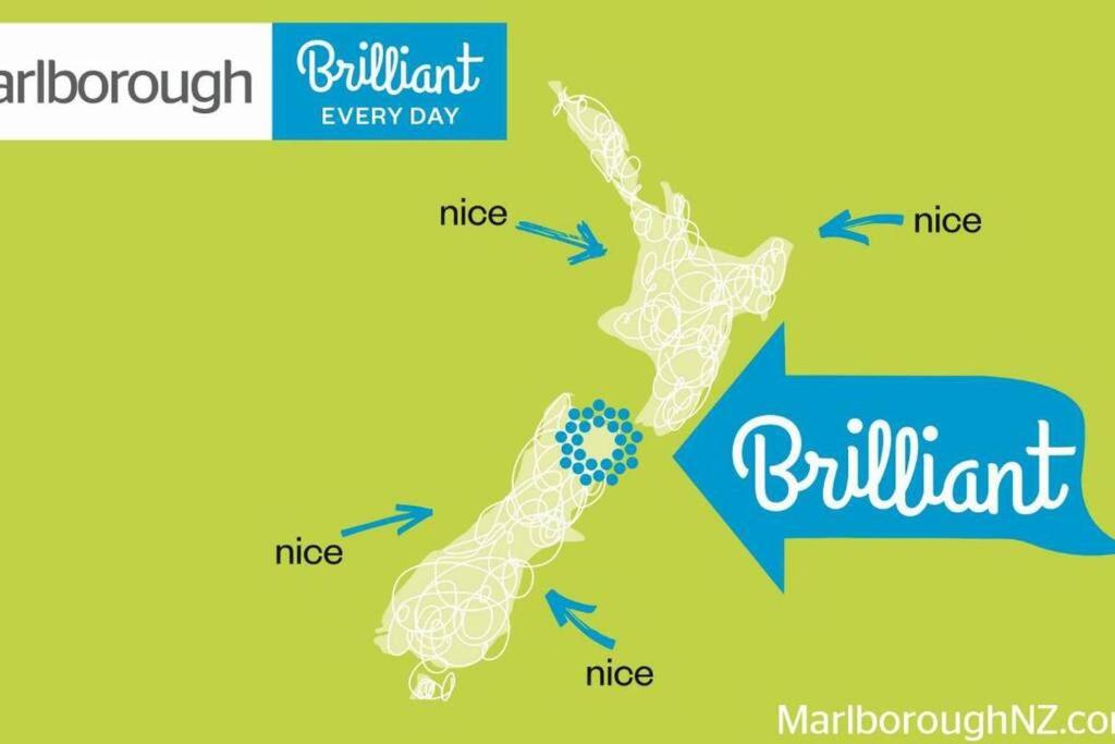 Sunshine, Peaceful and the Best Harbour Views