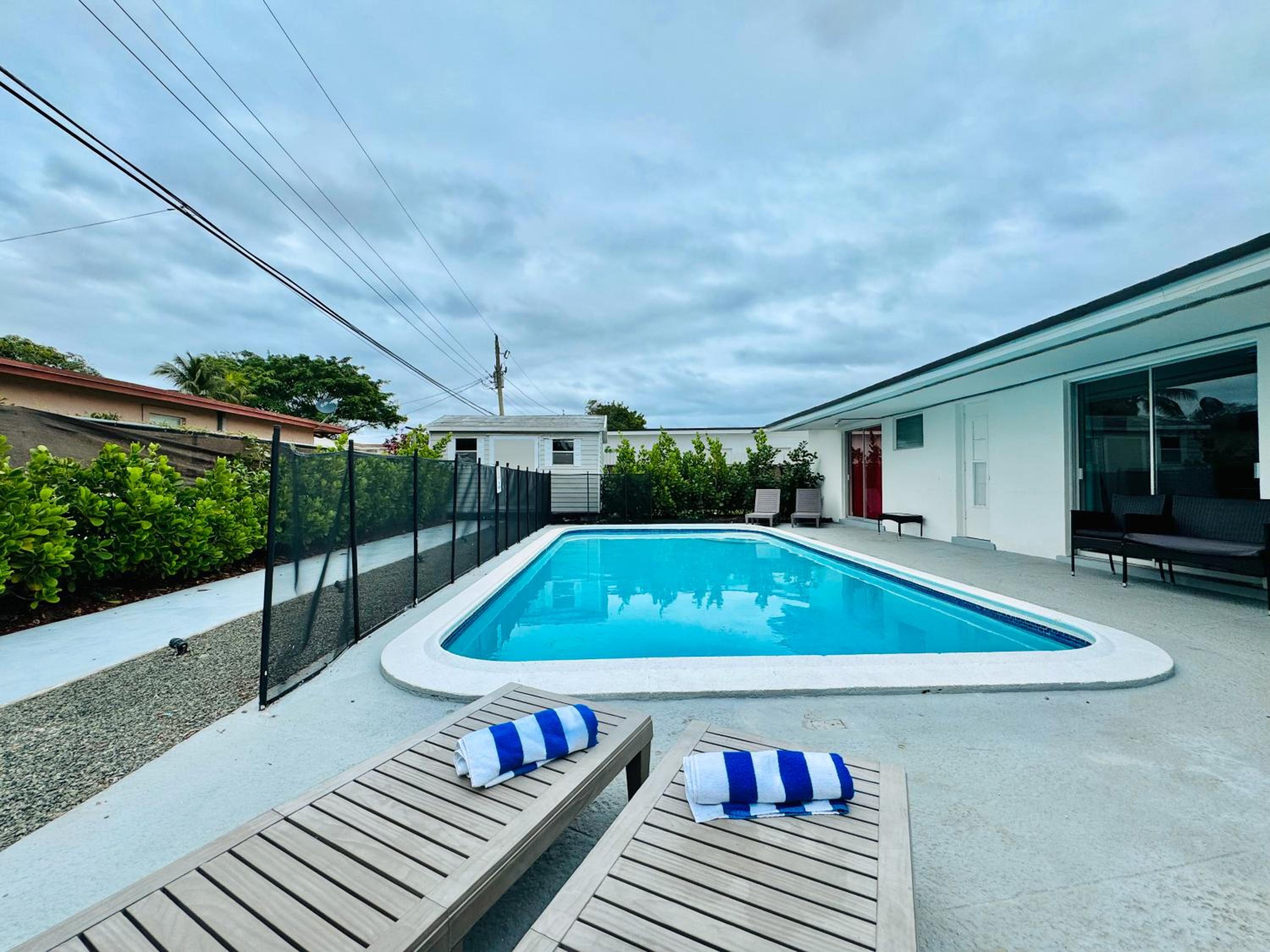 Fort Lauderdale Vacations - Tropical Villa, King Bed, Pool, Top Location - Property Image 28