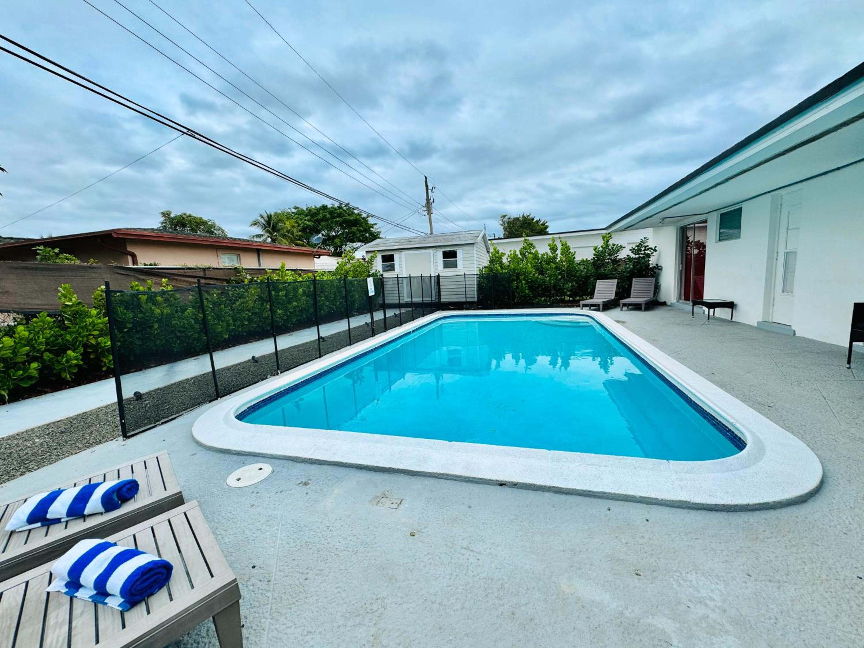 Fort Lauderdale Vacations - Tropical Villa, King Bed, Pool, Top Location - Property Image 20