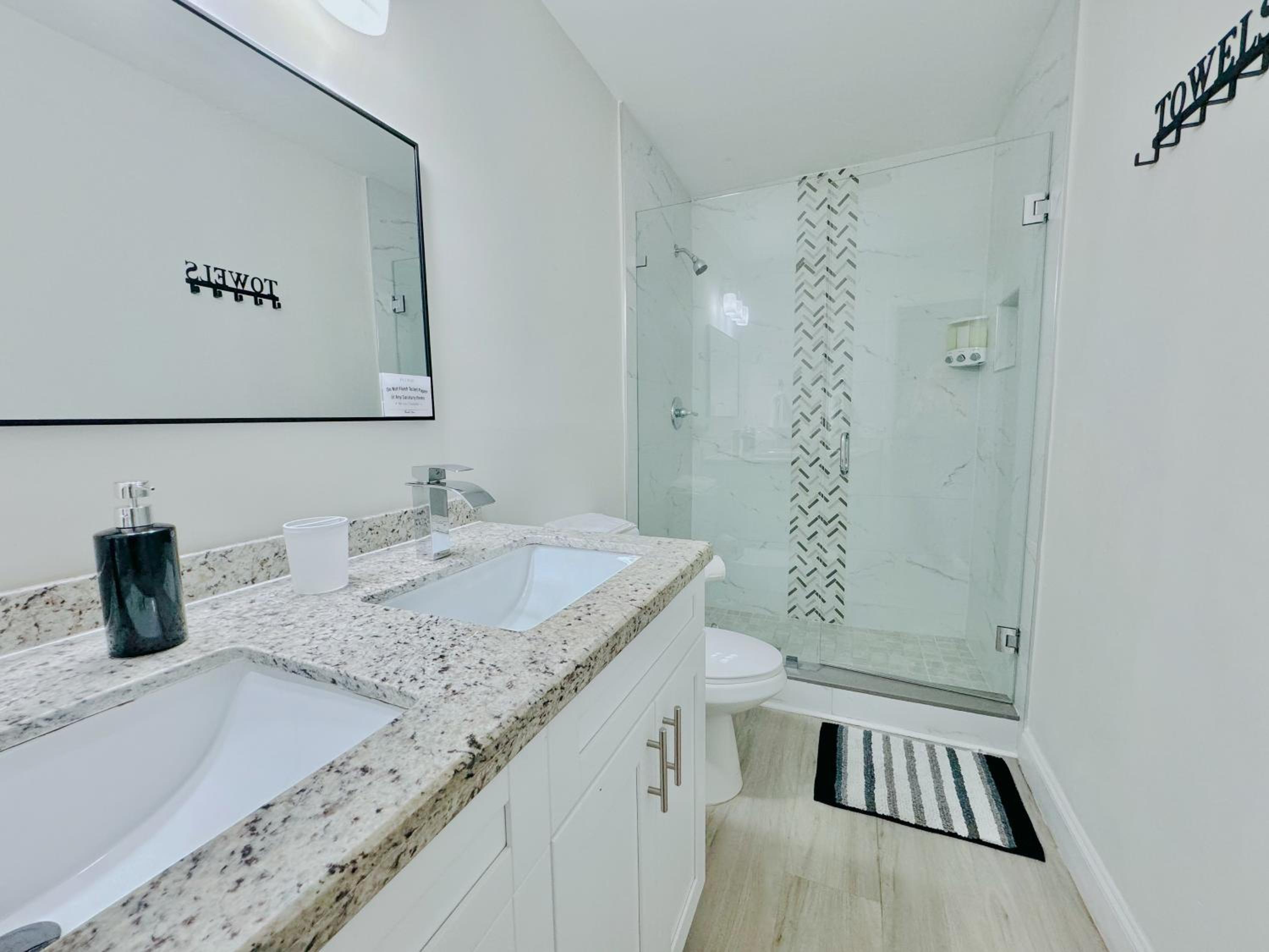 Fort Lauderdale Vacations - Tropical Villa, King Bed, Pool, Top Location - Property Image 8
