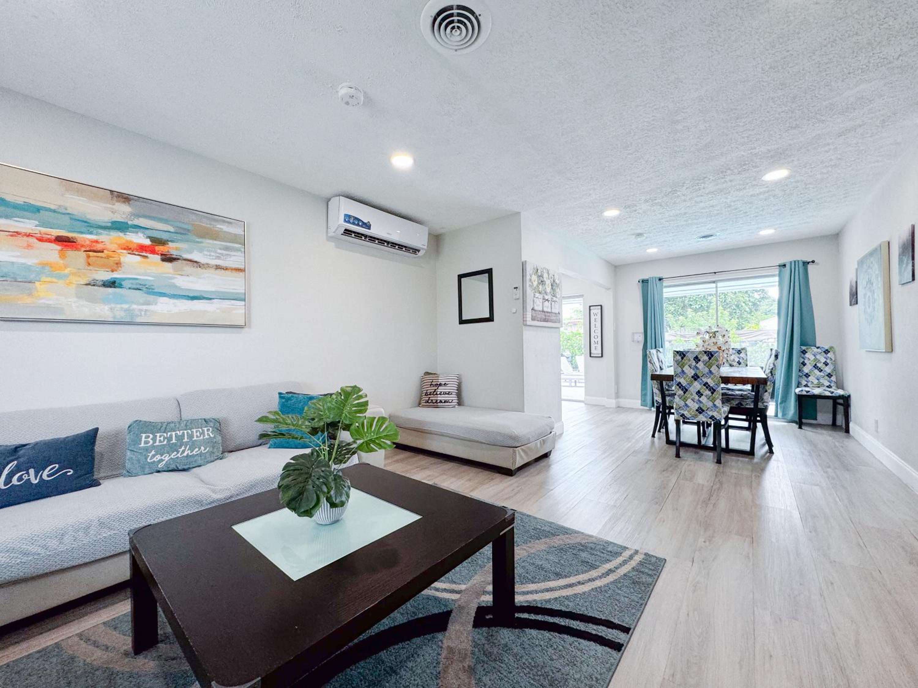 Fort Lauderdale Vacations - Tropical Villa, King Bed, Pool, Top Location - Property Image 18