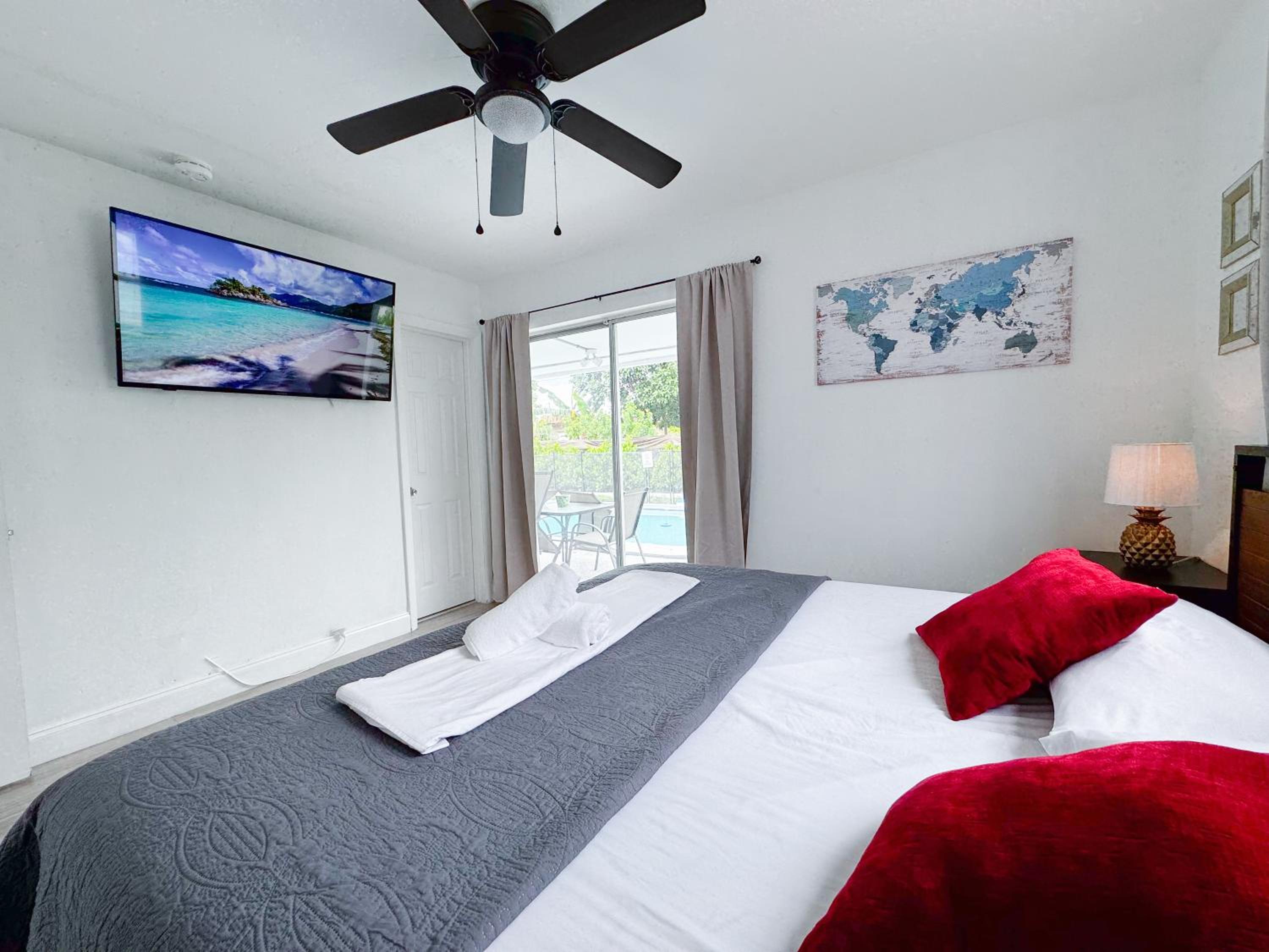 Fort Lauderdale Vacations - Tropical Villa, King Bed, Pool, Top Location - Property Image 30